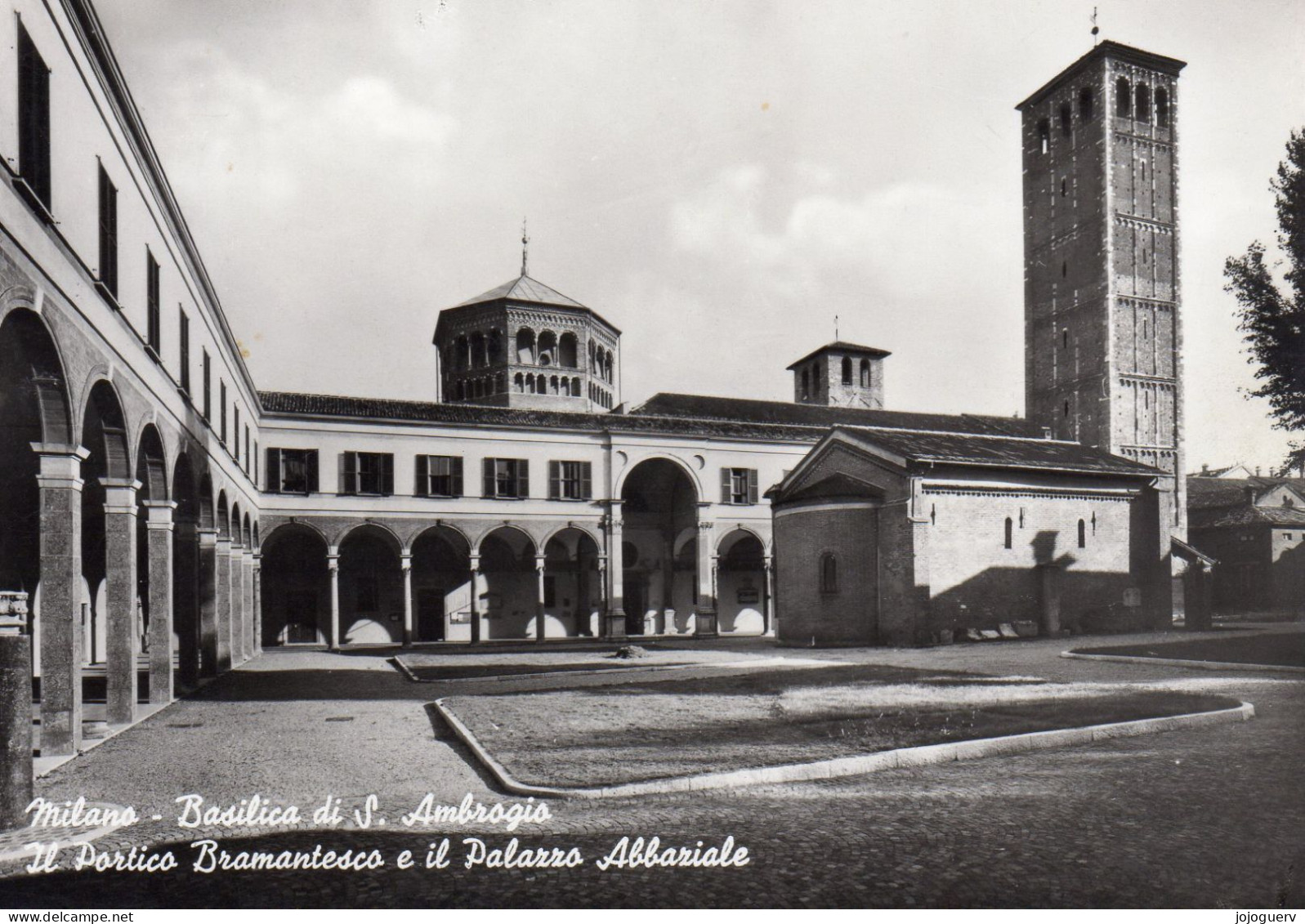 Milano Basilica Di S Ambrogio Il Portico Bramantesco E Il Abbariale - Milano (Mailand)
