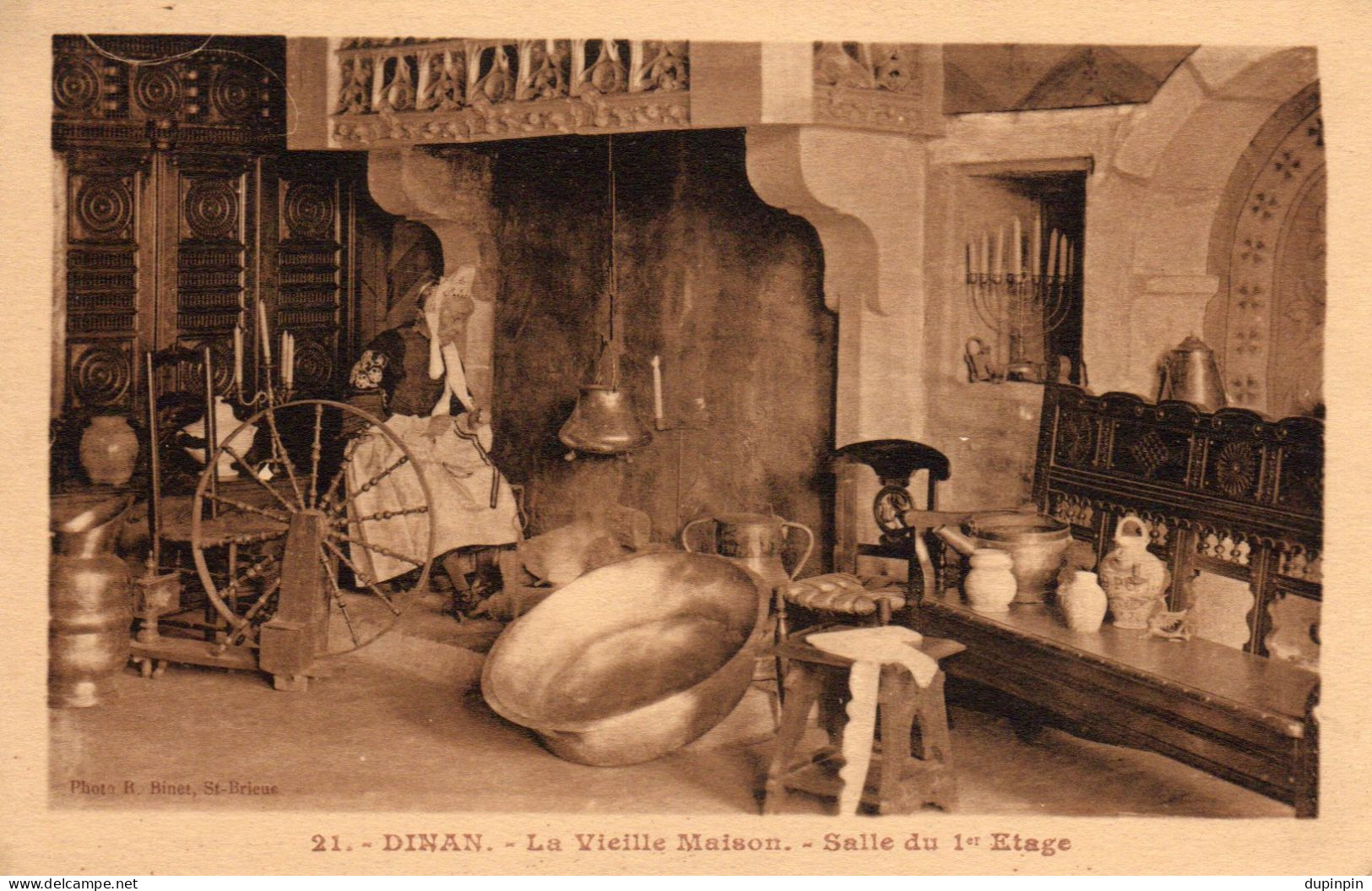 DINAN - La Vieille Maison - Salle Du 1er Etage - Dinan