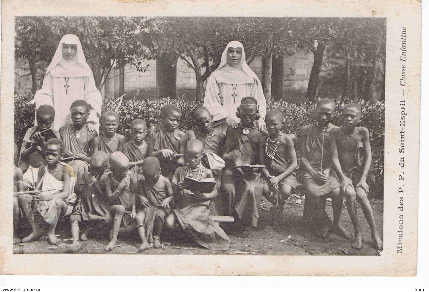 Missions Des P. P. Du SAINT-ESPRIT - Classe Enfantine - Phototypie J. Bienaimé - Missions