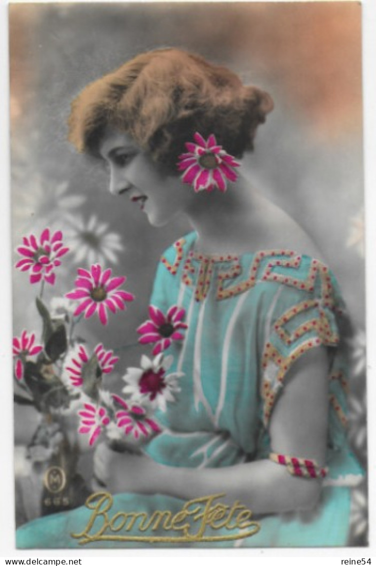 Carte Fantaisie Bonne Fête Portrait Femme Bouquet De Fleurs Edit. M N° 665 CPA Circulée - Femmes