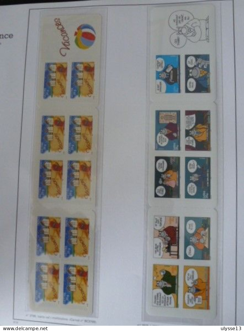 Année 2005 complète - Tous les timbres, les blocs, les carnets et 2 souvenirs philatéliques - 20% de la cote