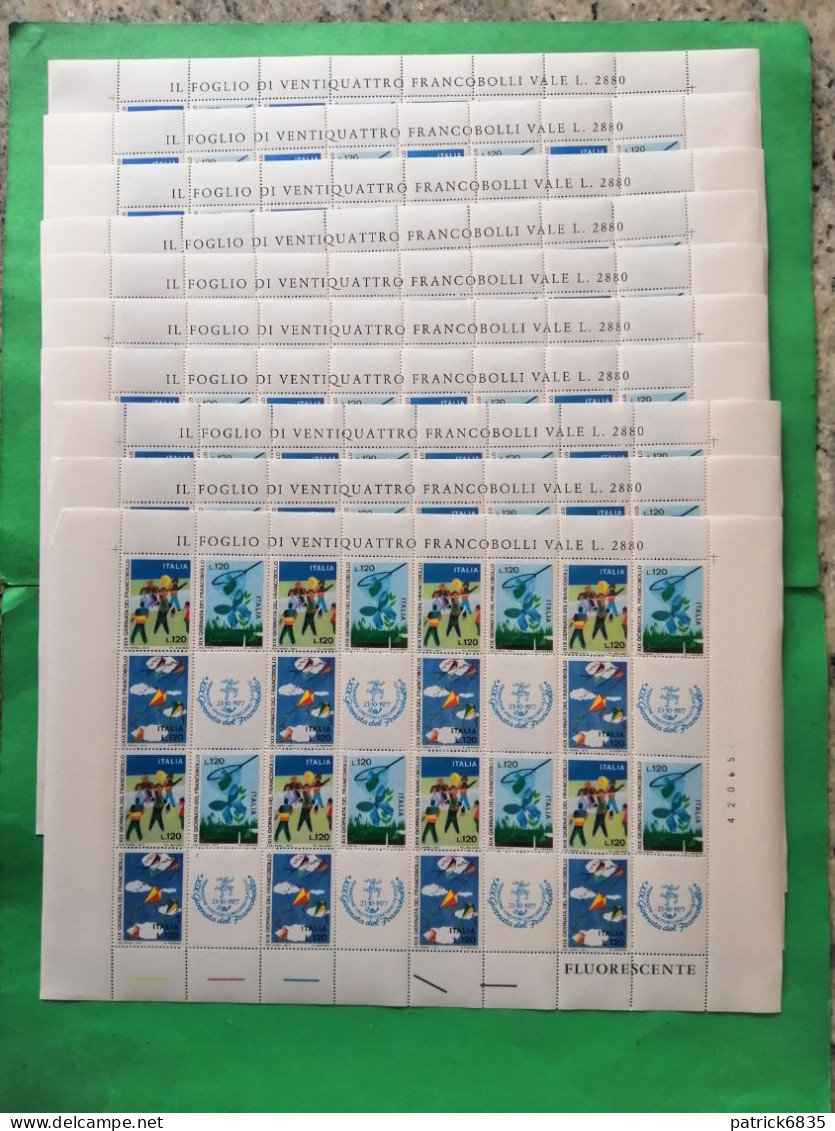 Italia **  Anno 1977 -   XIX GIORNATA DEL FRANCOBOLLO. Lire 120. 10 FOGLI.  MNH  Perfetto - Full Sheets