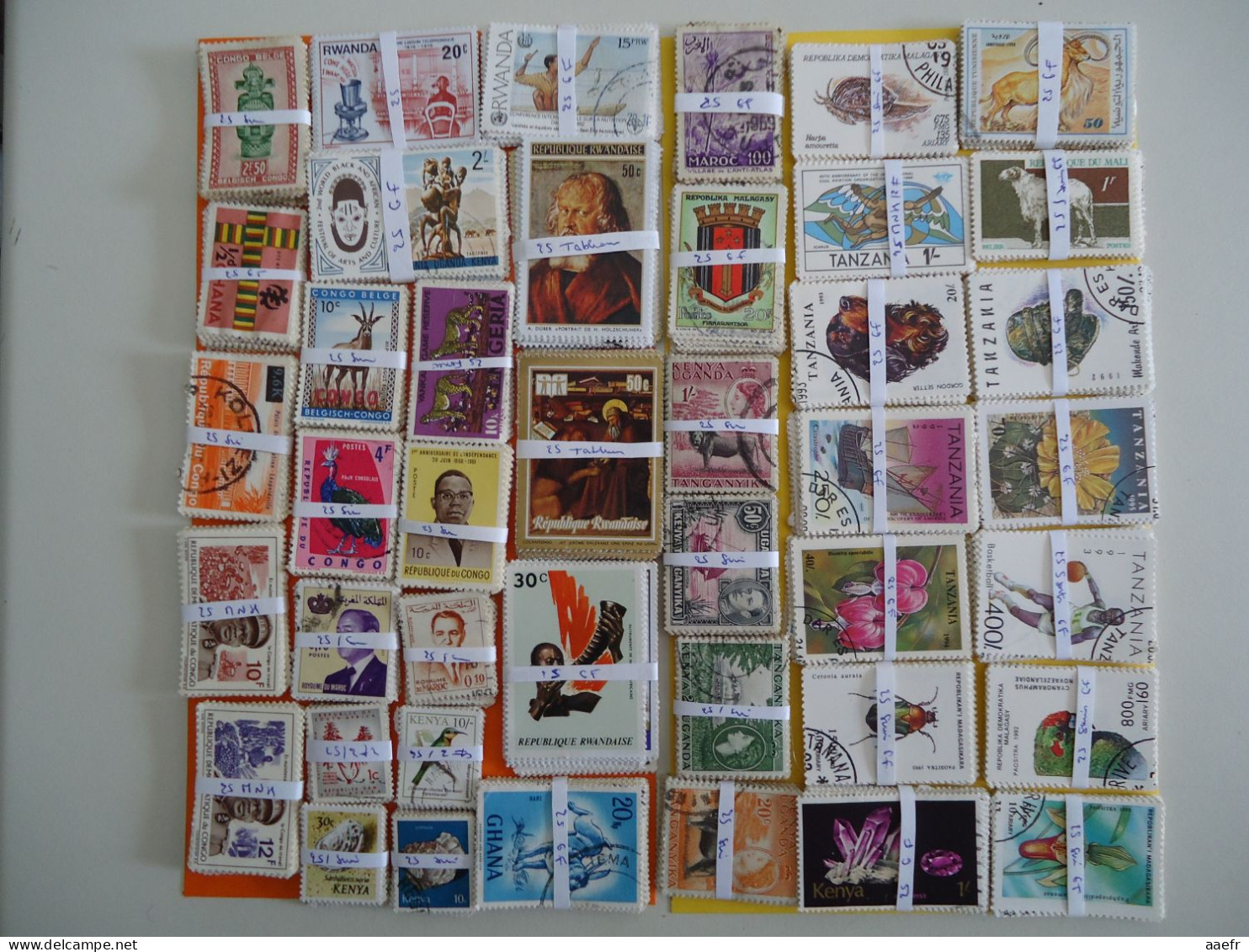 Afrique / Africa - 4000 Timbres En 160 Bottes De 25  / 4000 Stamps In 160 Bundles Of 25 - Tous Pays - Toutes époques - Lots & Kiloware (mixtures) - Min. 1000 Stamps