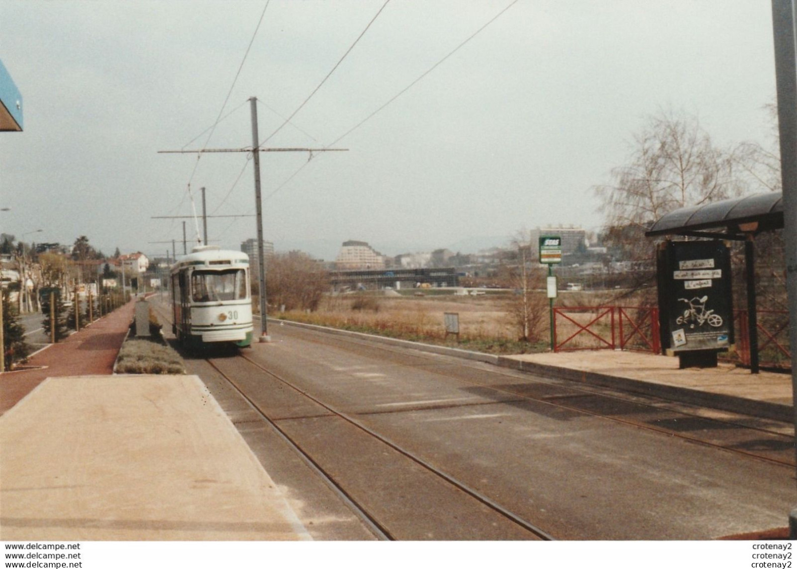 Photo Originale Tramway Tram N°30 TWS De SAINT ETIENNE La Richardière Le 9 Avril 1992 Cliché BAZIN - Trains