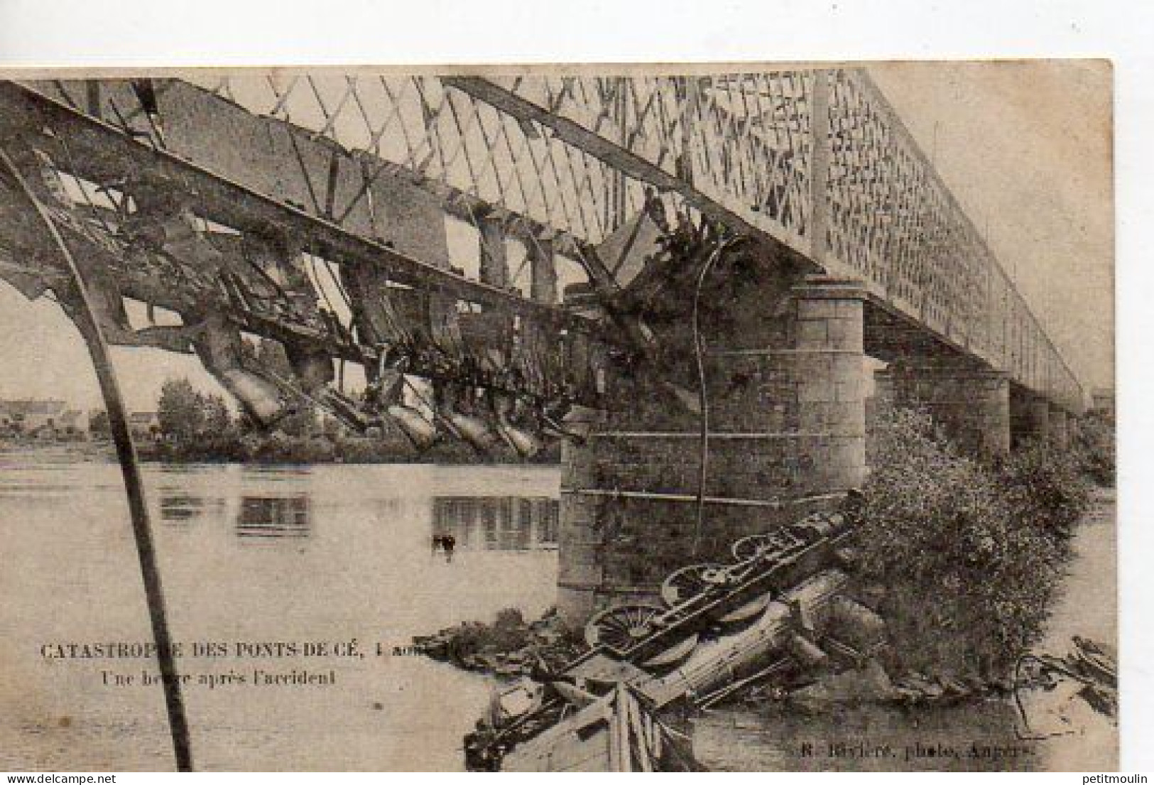 Catastrophe Des Ponts De Cé, Une Heure Après L'accident - Les Ponts De Ce