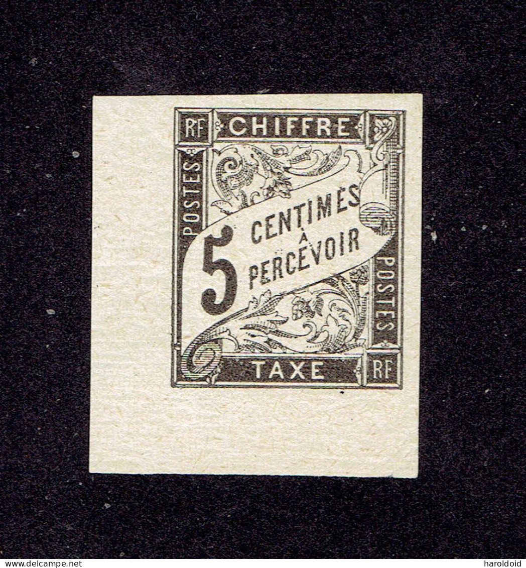 COLONIES GENERALES - TAXE N°5 ** MNH TTB - GRAND COIN DE FEUILLE - PLI SUR 1 COIN SANS TOUCHER LE TP - Strafportzegels