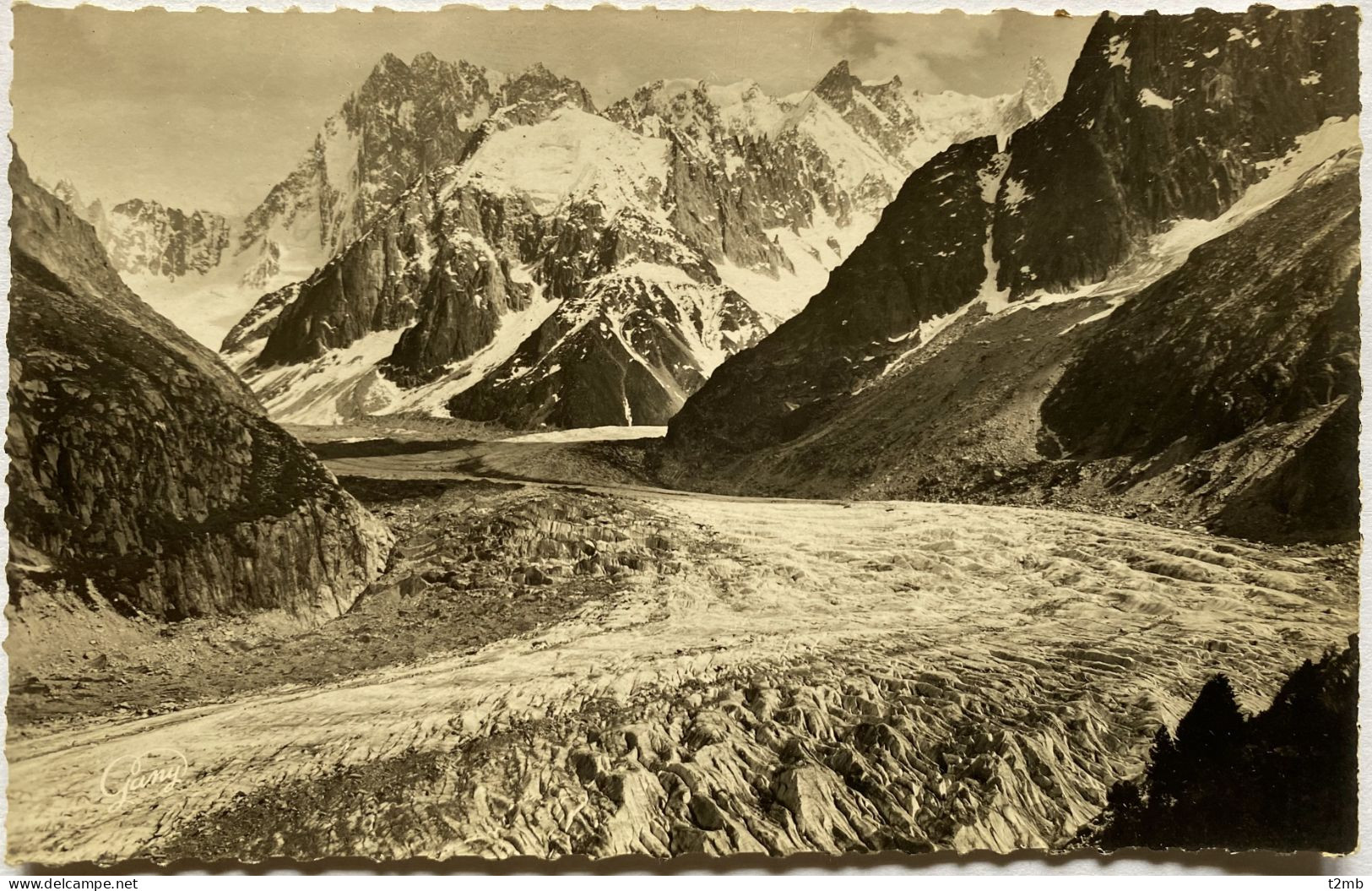 CPSM (Haute Savoie). CHAMONIX MONT BLANC. La Mer De Glace Et Les Grandes Jorasses - Chamonix-Mont-Blanc