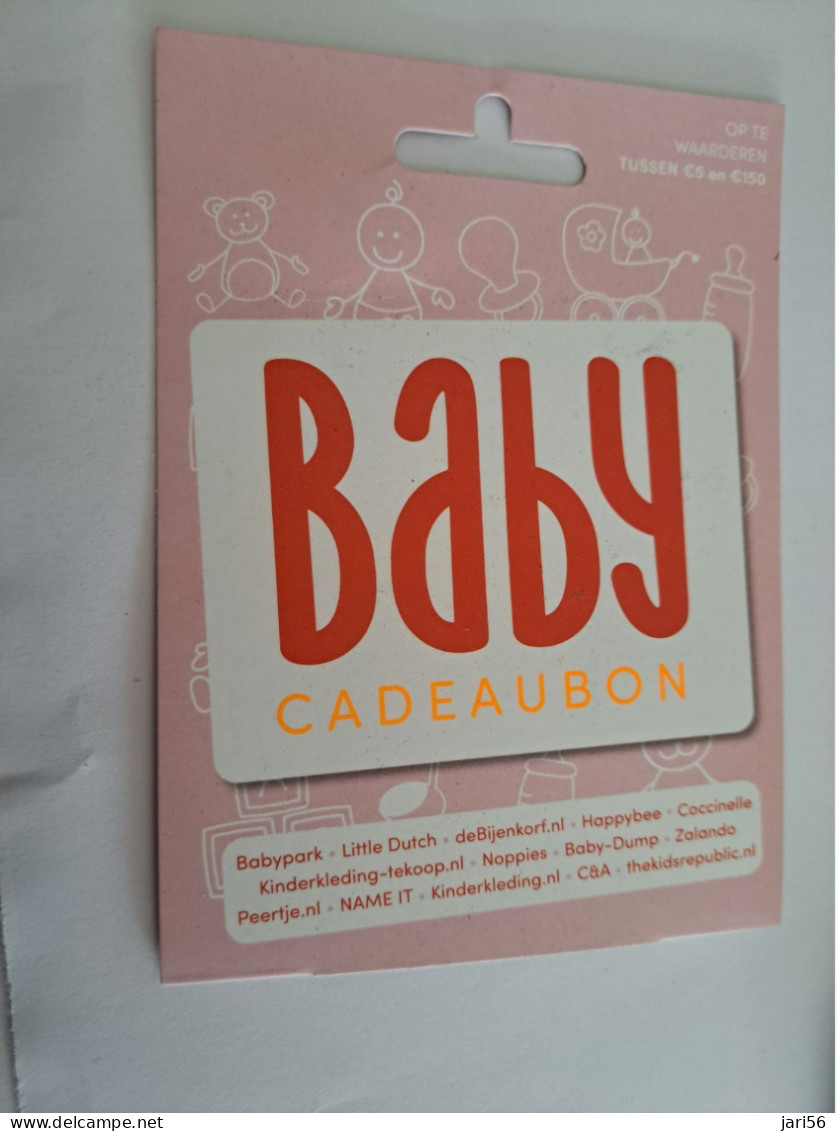 CADEAU   GIFT CARD  /  BABY CADEAUBON / GIRL   / CARD ON BLISTER - /  CARD   / NOT LOADED MINT CARD ** 16676 ** - Gift Cards