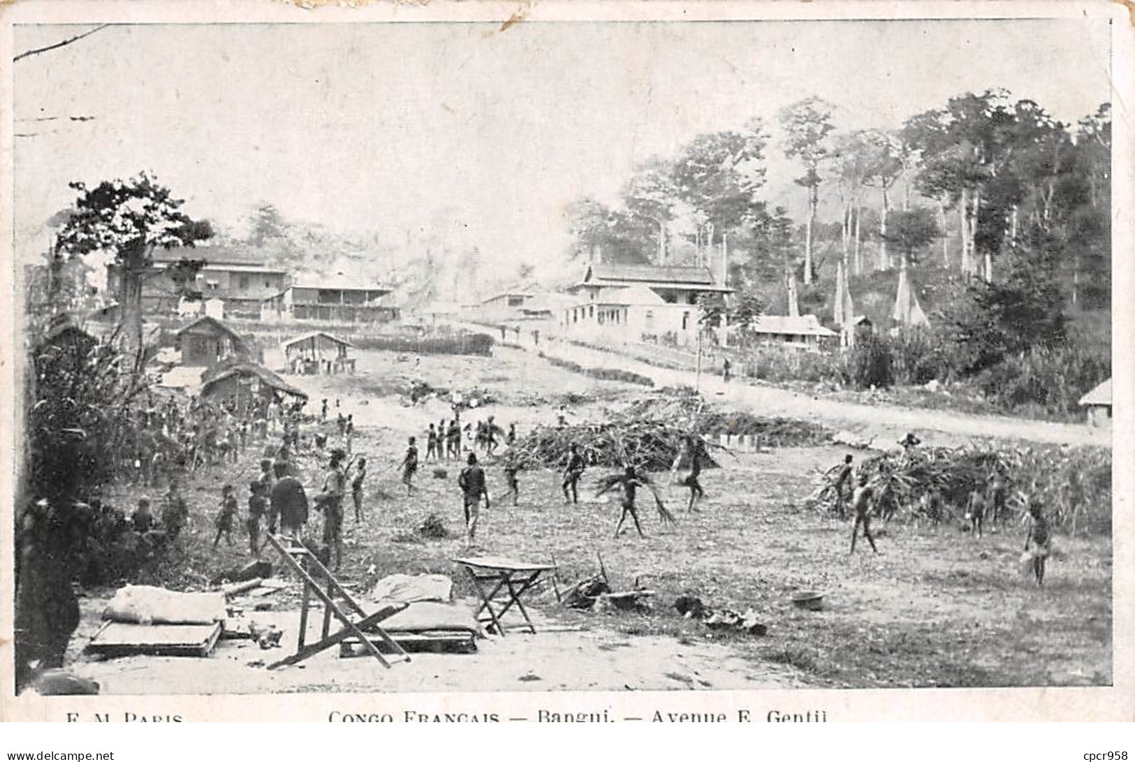 Afrique - N°66110 - Congo Français - Bangui - Avenue E. Gentil - French Congo