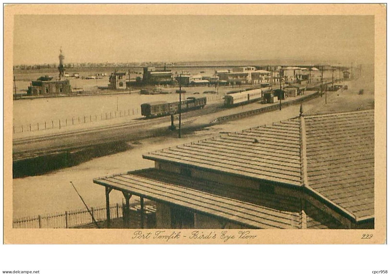 EGYPTE.n°32121.PORT TEMKIK.VUE A VOL D'OISEAU - Otros & Sin Clasificación