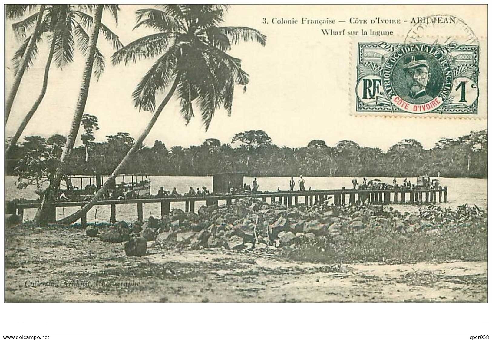 Cote D Ivoire. N°35401.wharf Sur La Lagune. Abidjean - Costa De Marfil