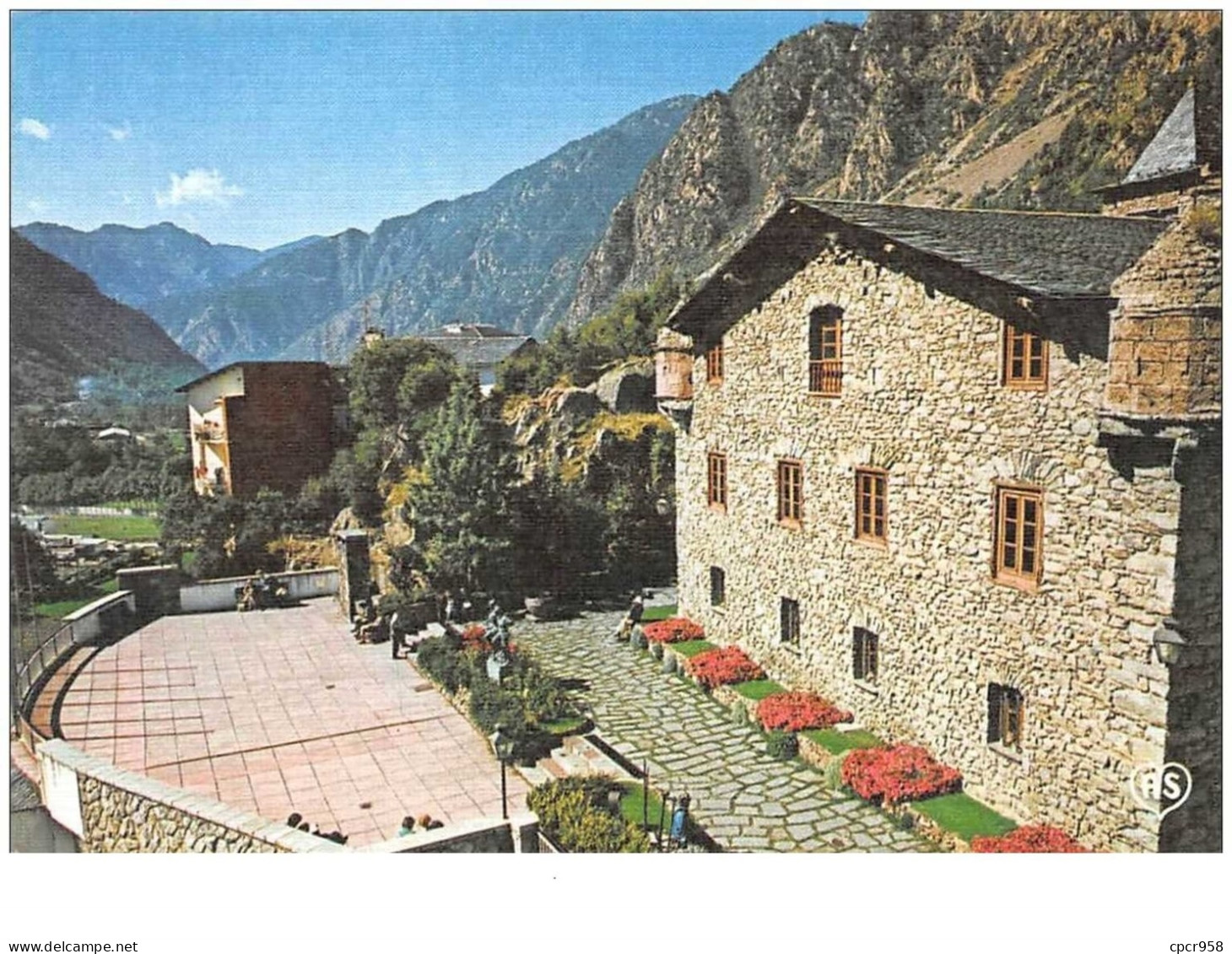 Andorre . N°44814 . Andorra La Vella . Maison Des Vallées. Cpsm 15 X 10.5 Cm. - Andorre