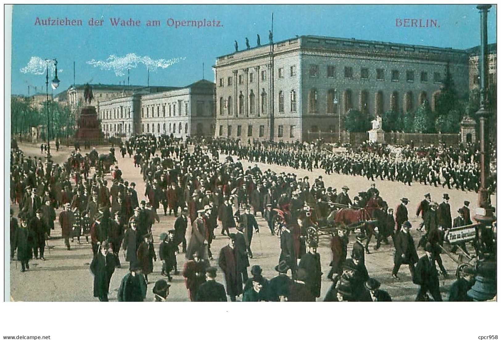 Allemagne . N°41645 . Berlin.aufziehen Der Wache Am Opernplatz - Autres & Non Classés