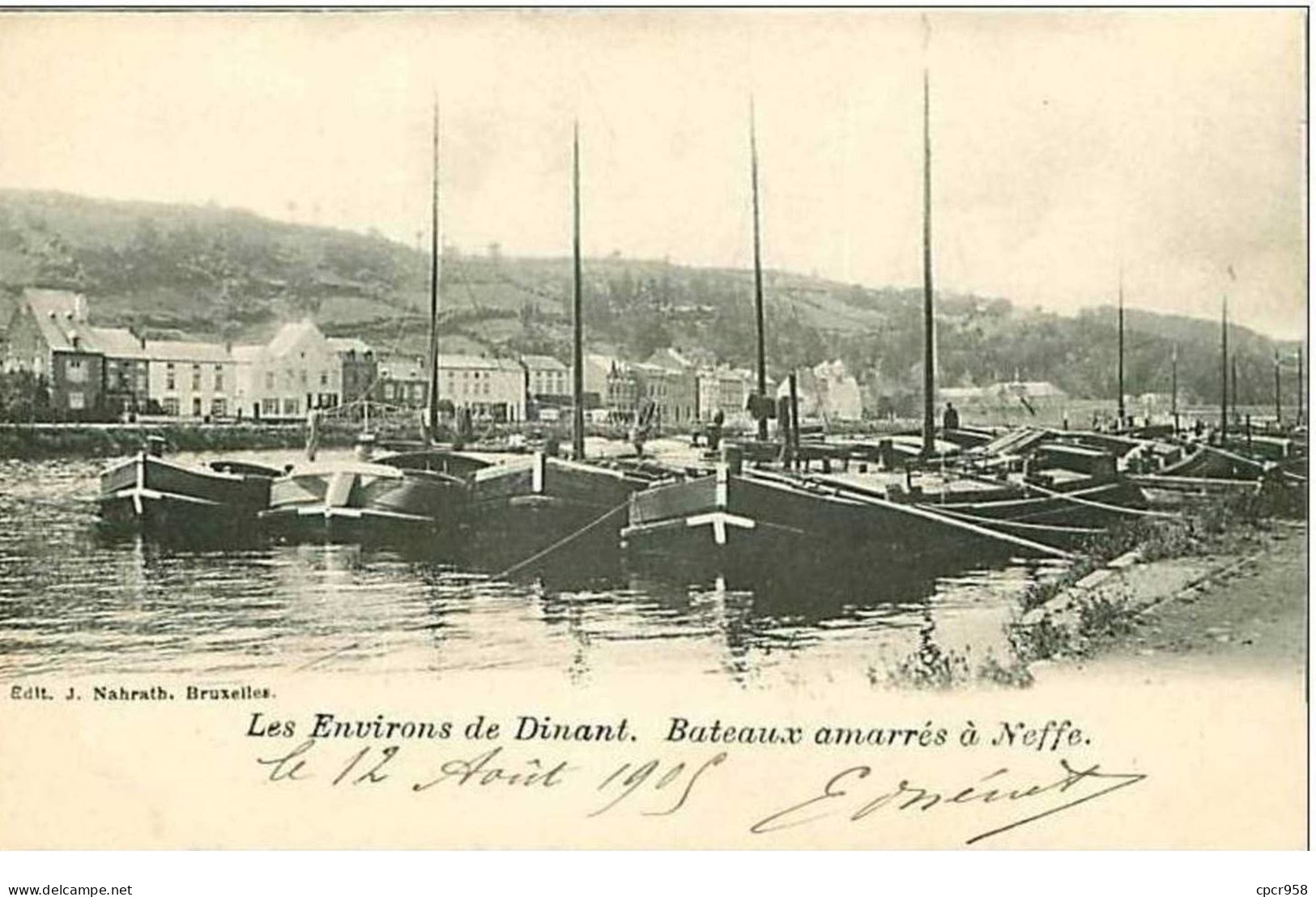 BELGIQUE.NEFFE.LES ENVIRONS DE DINANT.BATEAUX AMARRES A NEFFE - Dinant