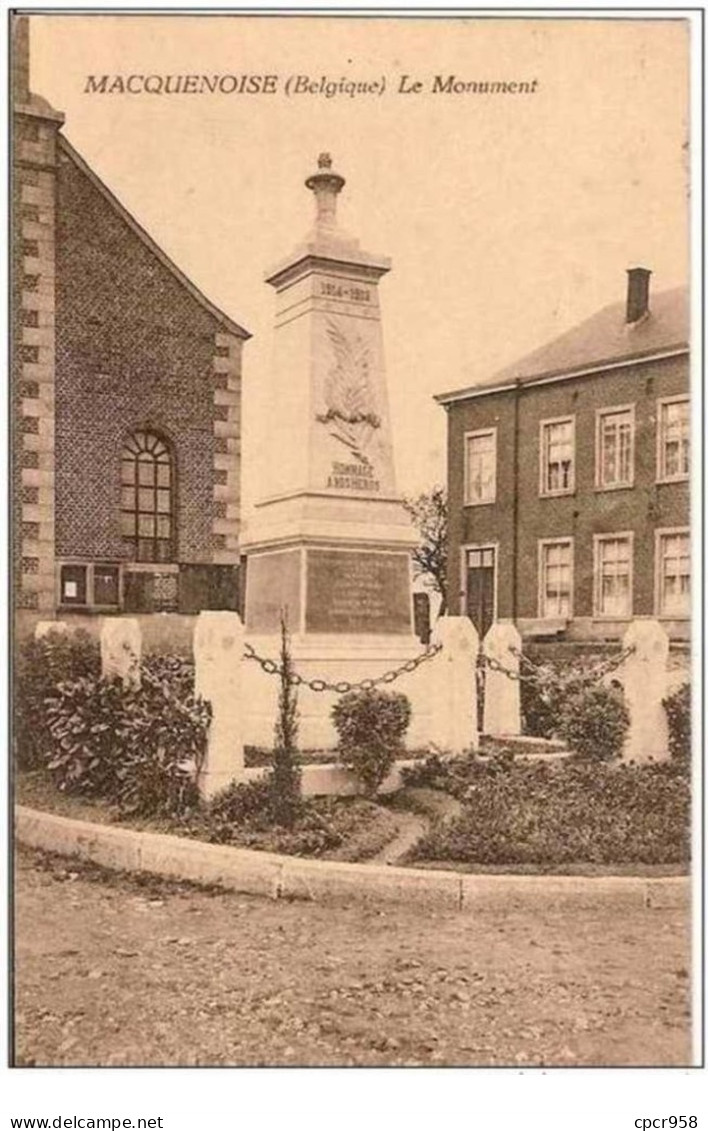 BELGIQUE.MACQUENOISE.LE MONUMENT. - Momignies