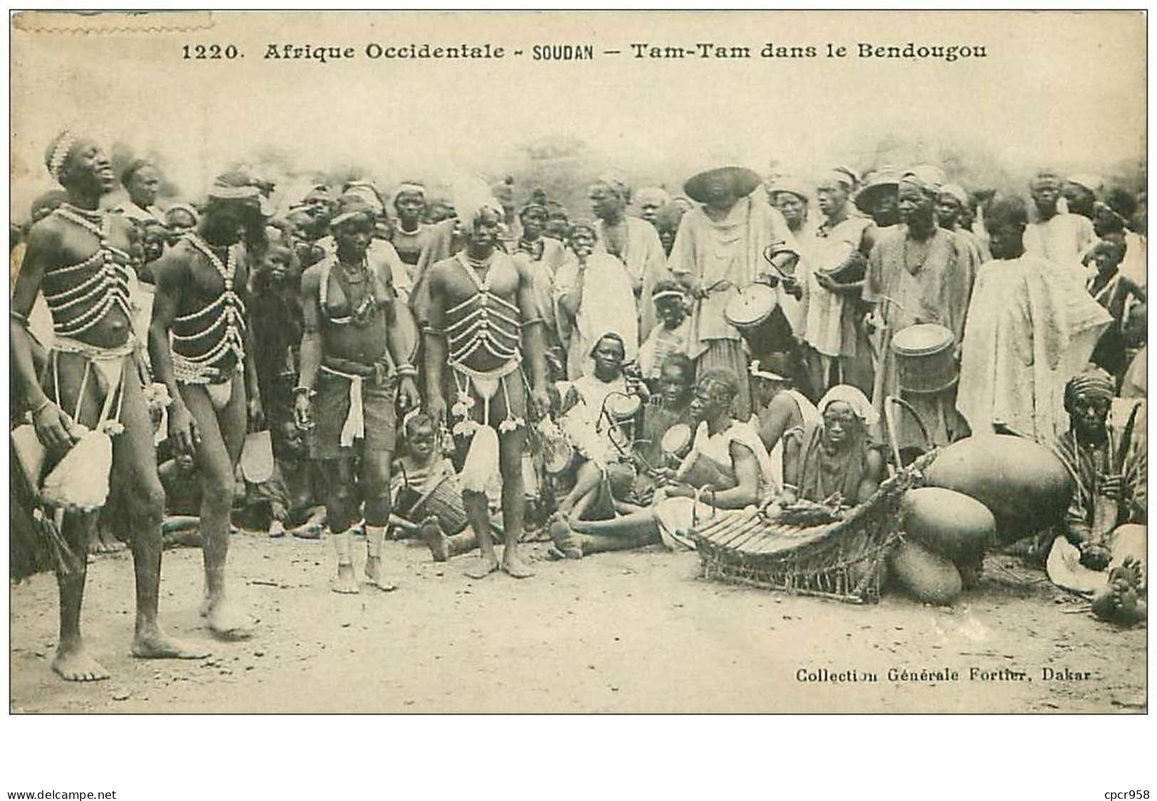 Soudan. N°35000.tam Tam Dans Le Bendougou. Beauté - Sudán