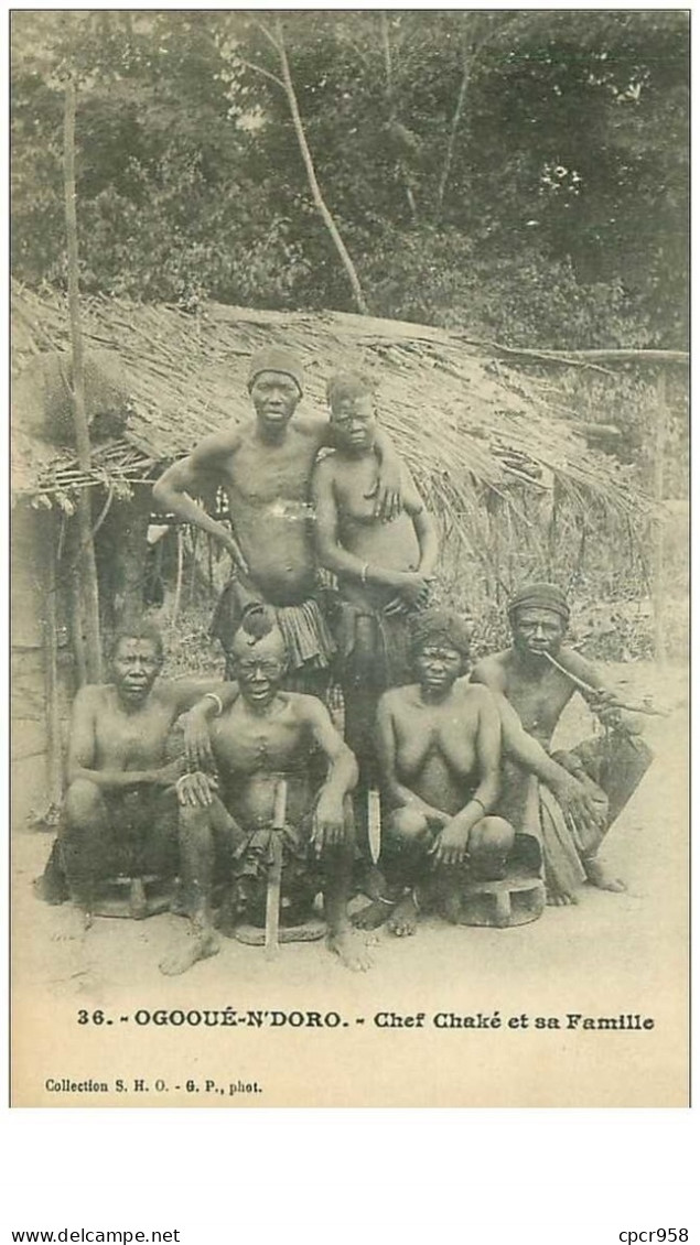 Gabon. N°35048.ogooue N Doro.chef Chaké Et Sa Famille .beauté - Gabon