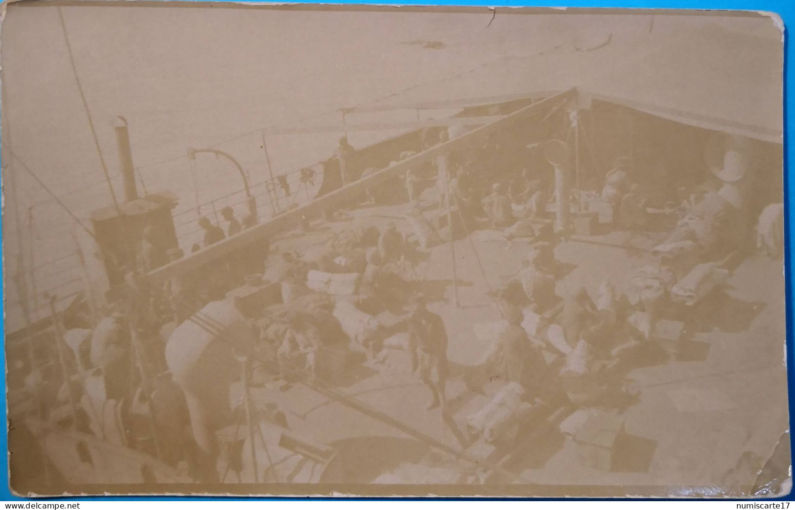 Cpa Carte Photo, Pont D'un Navire, Arab Coolies At Breakfast - Voir Description - Other & Unclassified