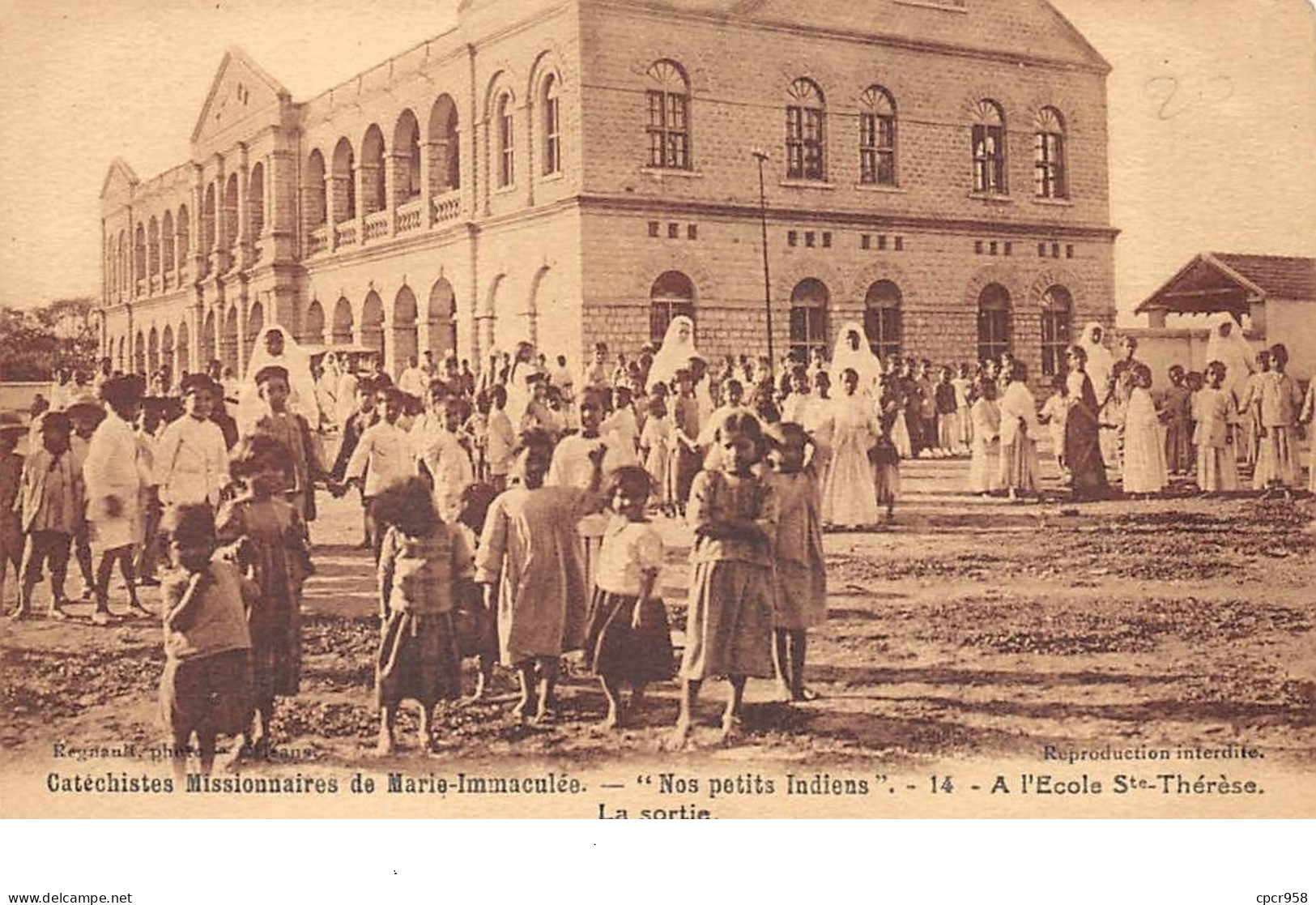 Inde - N°67627 - Catéchistes Missionnaires De Marie-Immaculée - Nos Petits Indiens - A L'école Ste-Thérèse - La Sortie - Indien
