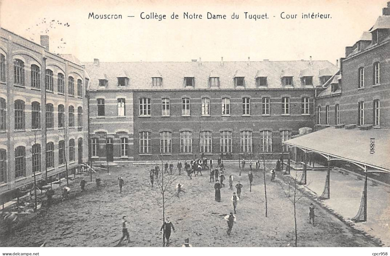 Belgique - N°72658 - MOUSCRON - Collège De Notre Dame De Tuquet - Cour Intérieur - Mouscron - Moeskroen