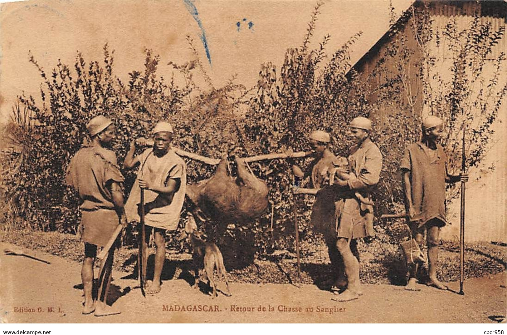 Madagascar - N°71743 - Retour De La Chasse Au Sanglier - Carte Avec Un Cachet Bateau N°1 - Madagascar
