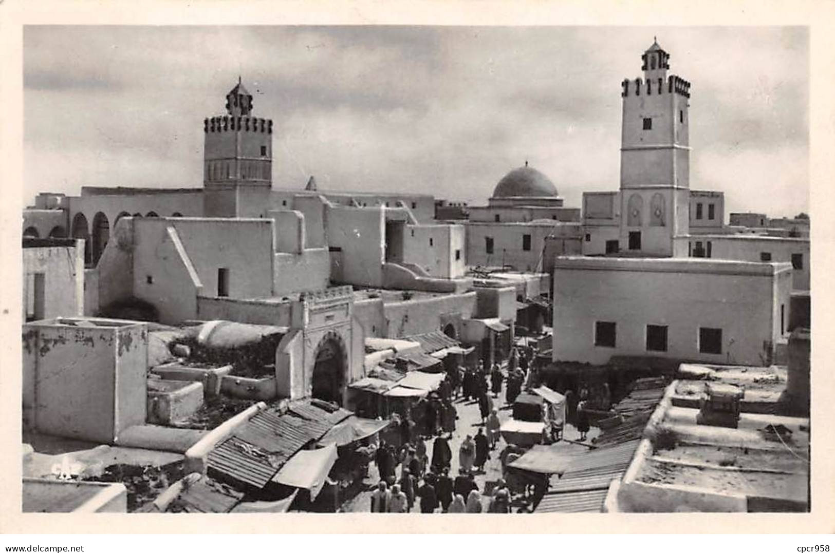 ALGERIE - KAIROUAN - SAN31387 - Quartier Des Souks - Mosquée Du Bey - CPSM 14x9 Cm - Sonstige & Ohne Zuordnung