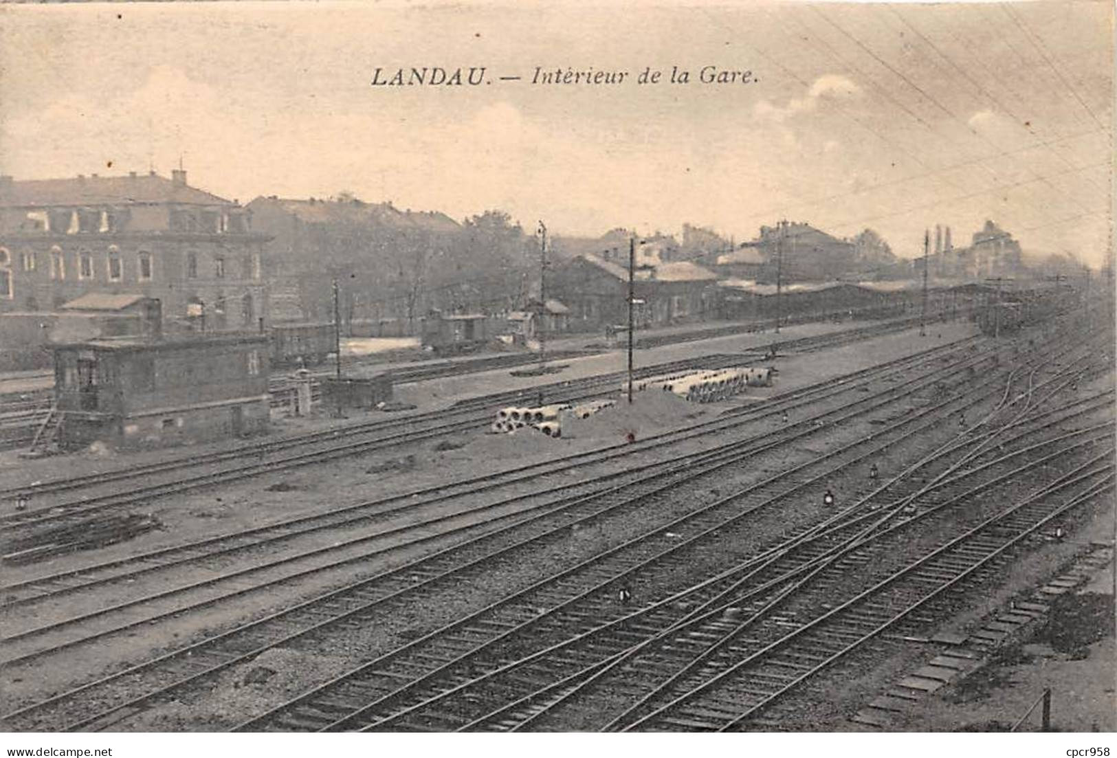 ALLEMAGNE - LANDAU - SAN28716 - Intérieure De La Gare - En L'état - Landau