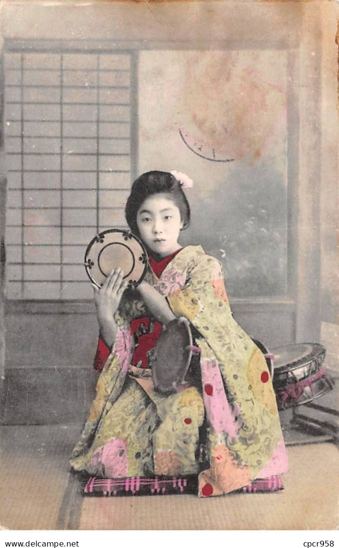 CHINE - SAN36346 - Cachet Tientsin - En L'état - Carte Japonaise - Geisha Jouant De La Musique - Chine