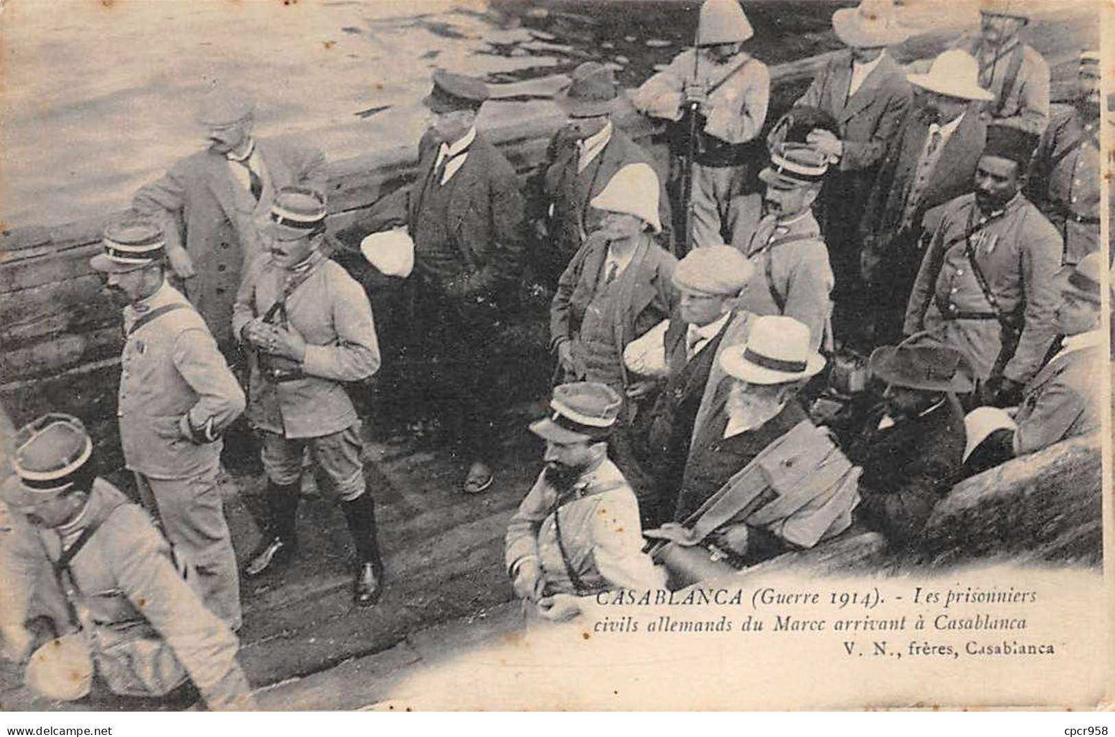 MAROC - CASABLANCA - SAN33928 - Les Prisonniers Civils Allemands Du Maroc Arrivant à Casablanca - Casablanca