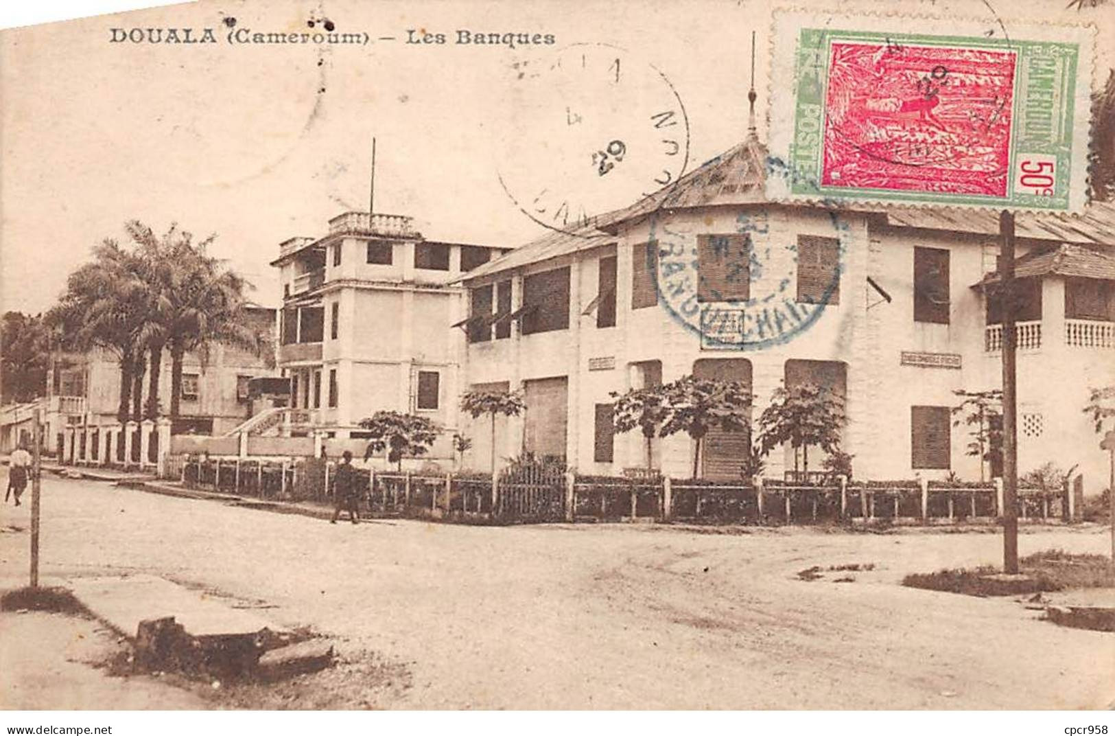 CAMEROUN - SAN40931 - DOUALA - Les Banques - Kamerun