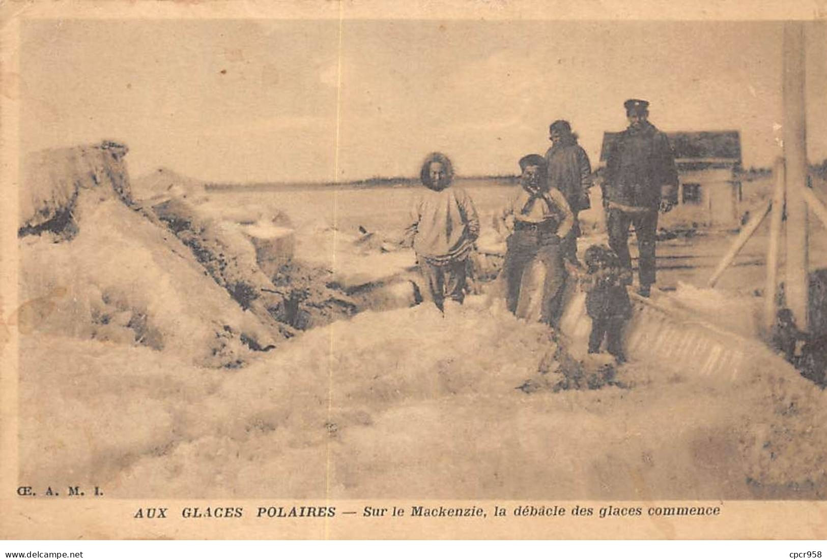 CANADA - SAN39470 - Aux Glaces Polaires - Sur La Mackenzie, La Débâcle Des Glaces Commence - Tâche - Zonder Classificatie