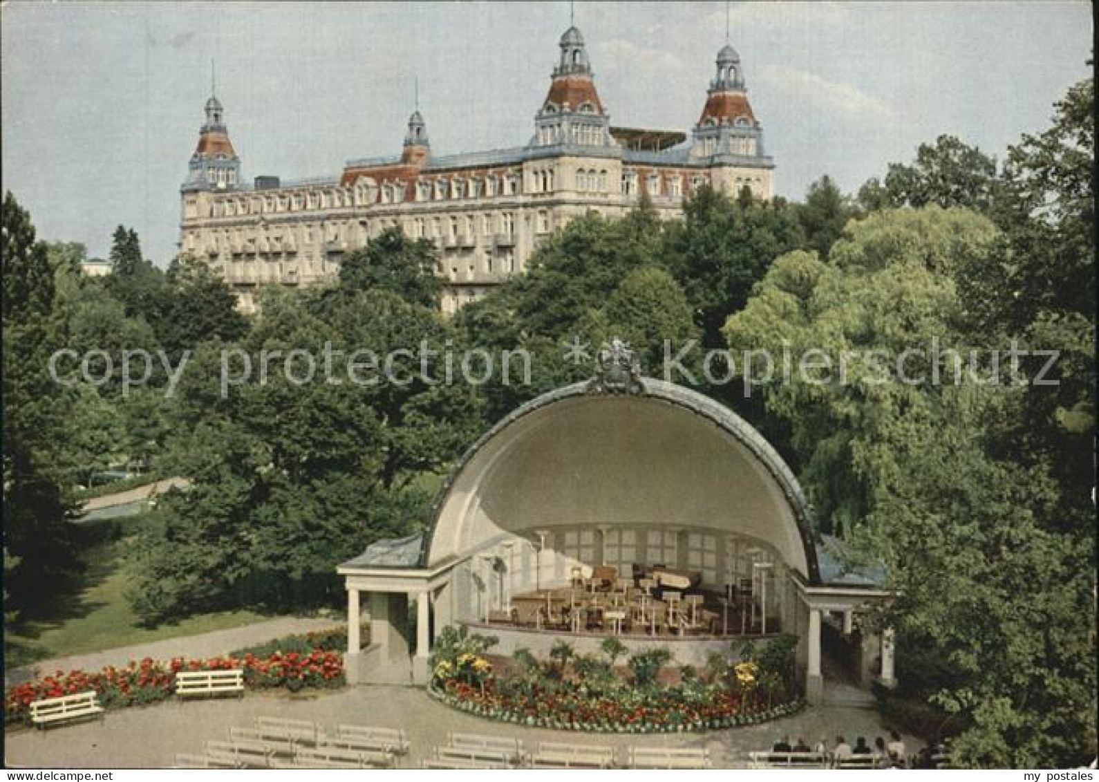 72509971 Bad Wildungen Musikpavillon Blick Auf Sanatorium Fuerstenhof Albertshau - Bad Wildungen