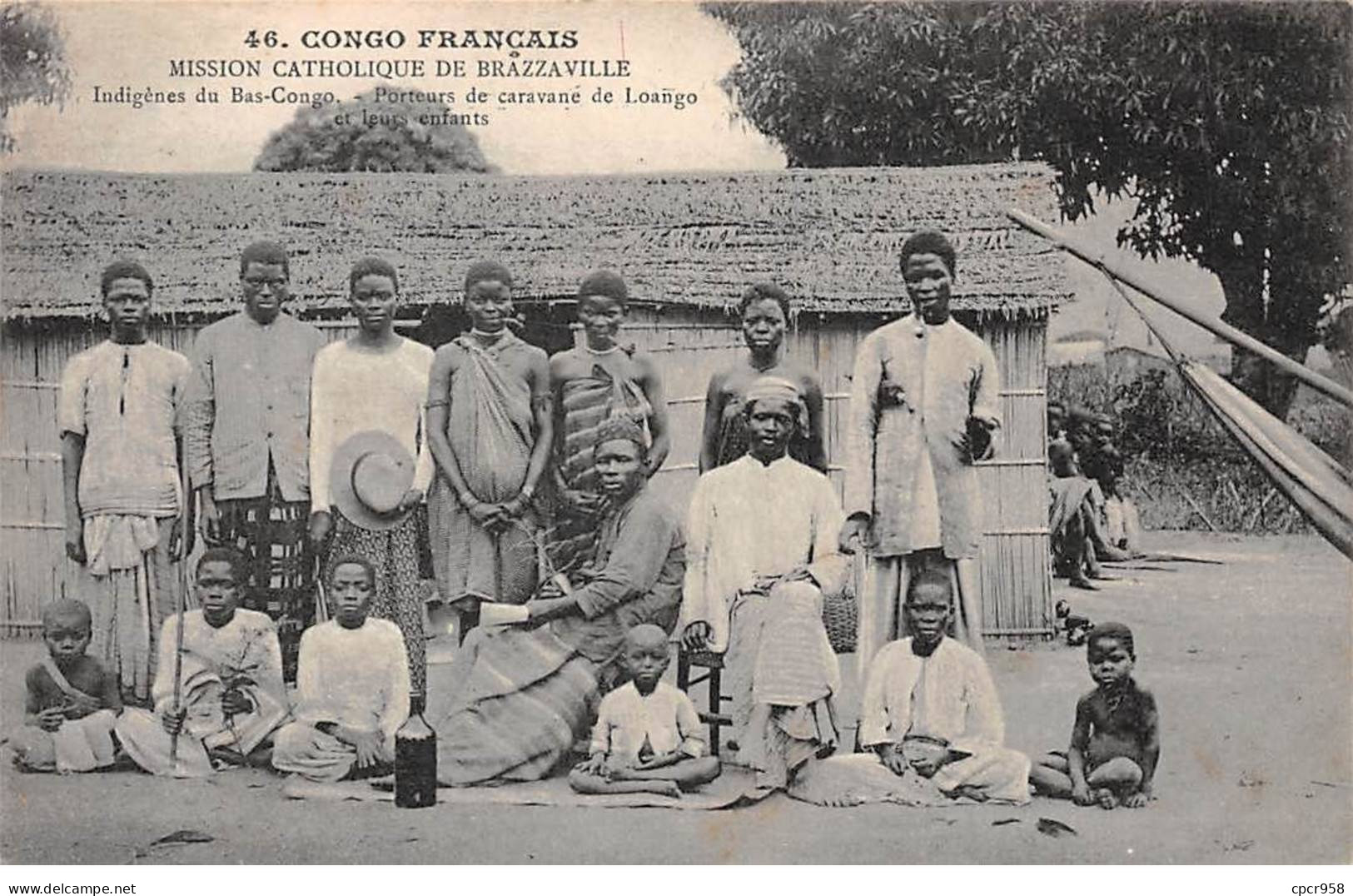 CONGO - SAN53929 - Mission Catholique De Brazzaville - Indigènes Du Bas Congo - Porteurs De Caravane De Loango - Congo Français