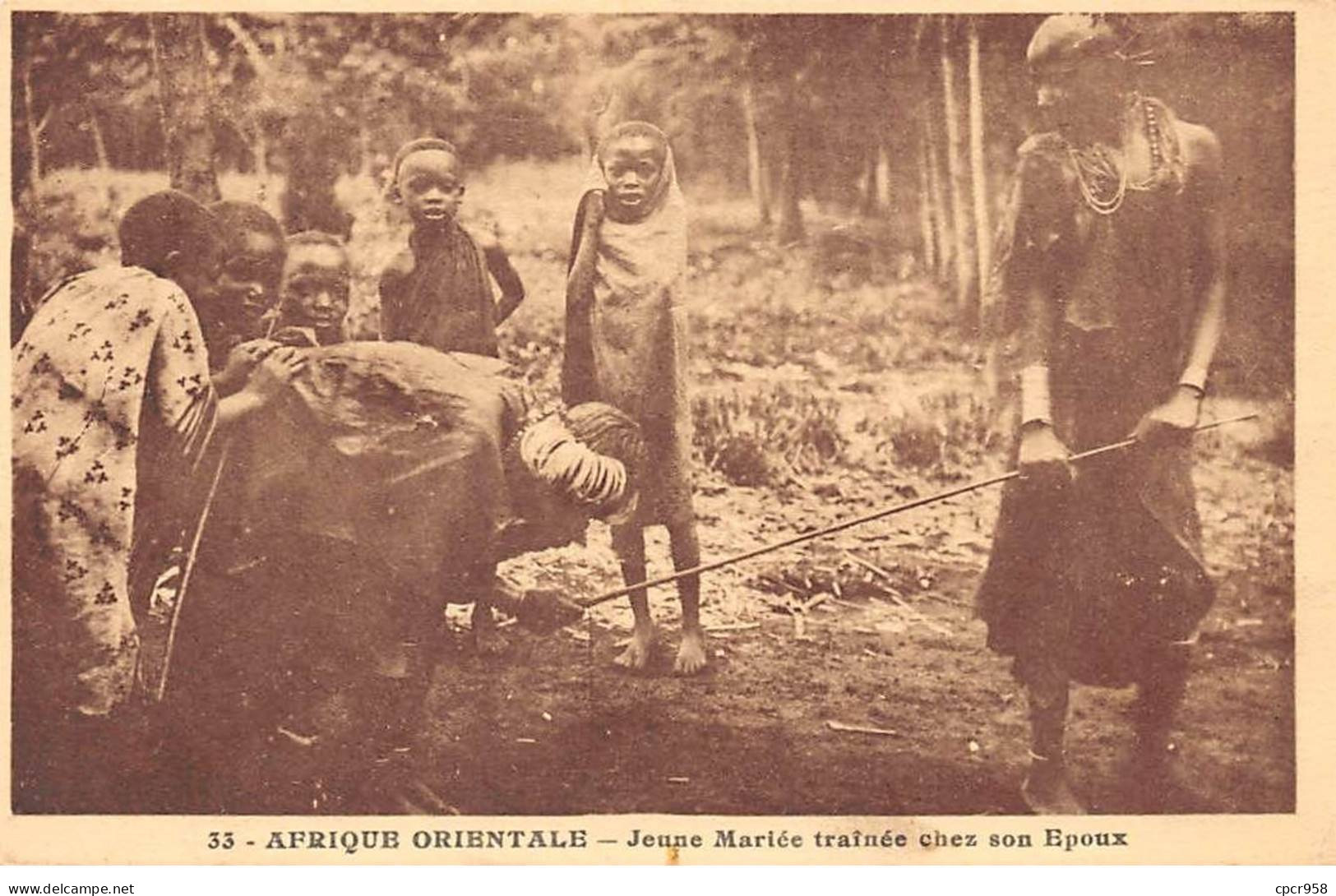 SENEGAL - SAN56334 - Afrique Orientale - Jeune Mariée Traînée Chez Son Epoux - Sénégal