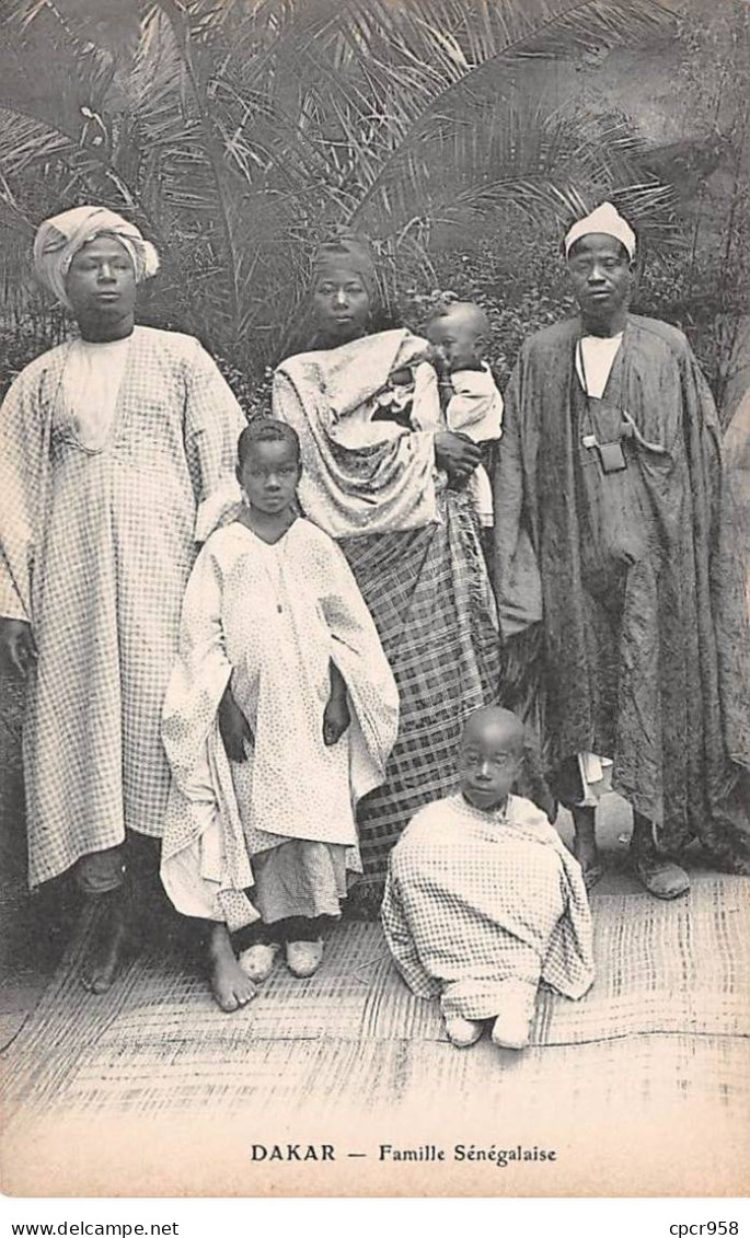SENEGAL - SAN56433 - Dakar - Famille Sénégalaise - Senegal