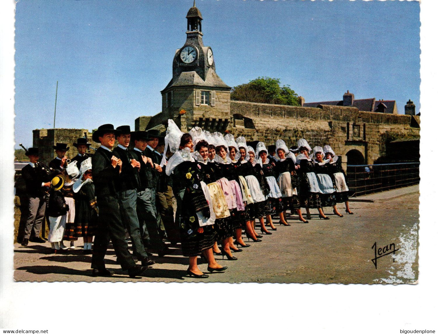 CPSM CONCARNEAU Le Cercle Celtique Ar Rouedou Glas - Concarneau