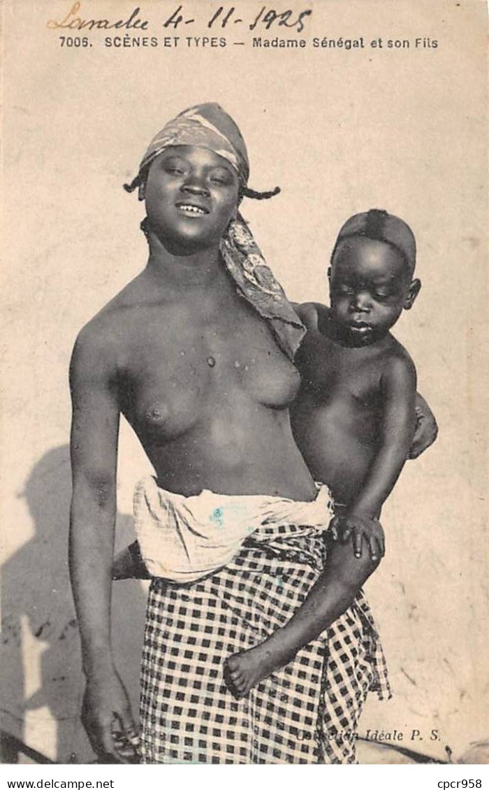 SENEGAL - SAN48205 - Madame Sénégal Et Son Fils - Cachet Militaire - Sénégal