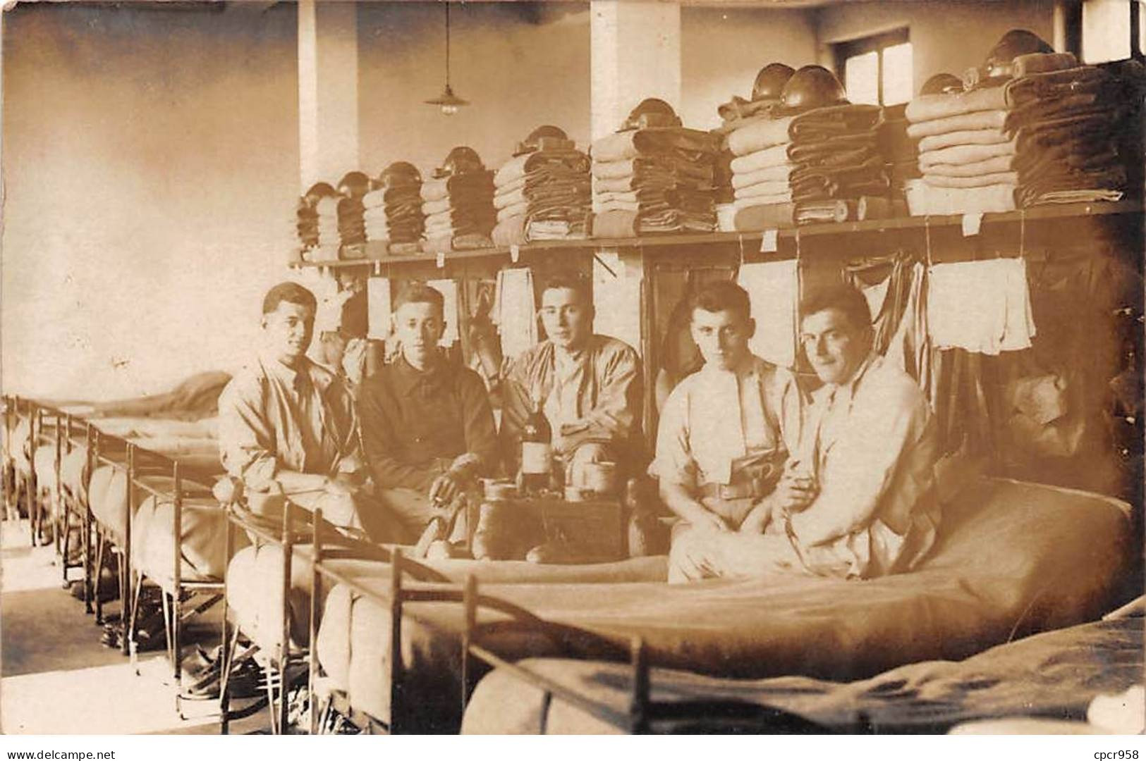 Allemagne - N°86879 - BAD KREUZNACH - Hommes Dans Un Dortoir - Carte Photo - Bad Kreuznach