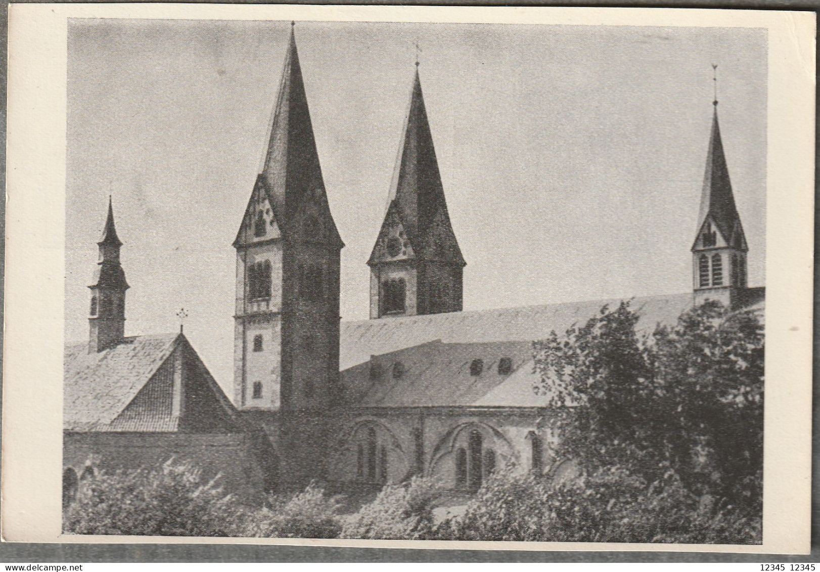 Werl, Die Türme Der Neuen Und Der Alten Wallfahrtskirche - Werl