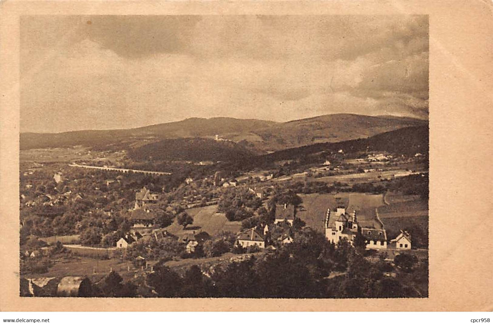 AUTRICHE - SAN50045 - Baden Bei Wien - Blick Von Den Kuranlagen Ins Helenental - Baden Bei Wien