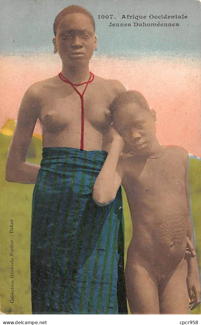 DAHOMEY - SAN50117 - Jeunes Dahoméennes - Scarification - Dahomey