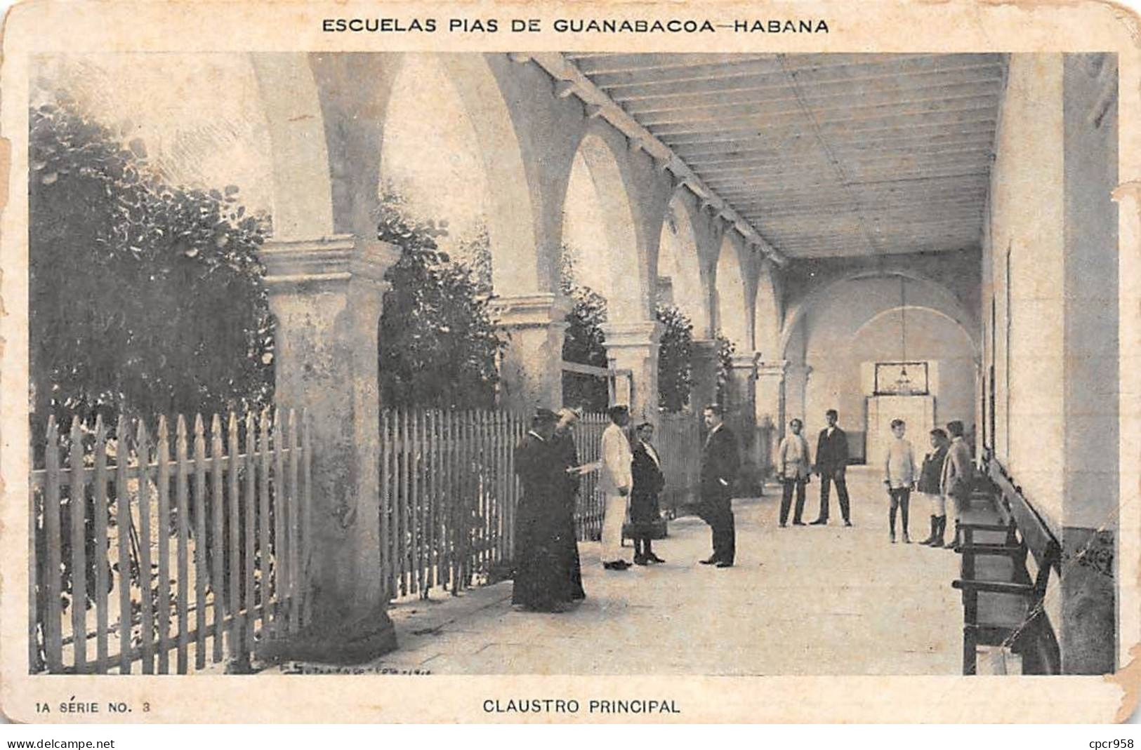 CUBA - SAN64756 - Escuelas Pias De Gua,abacoa - Habana - Claustro Principal - En L'état - Pli - Cuba