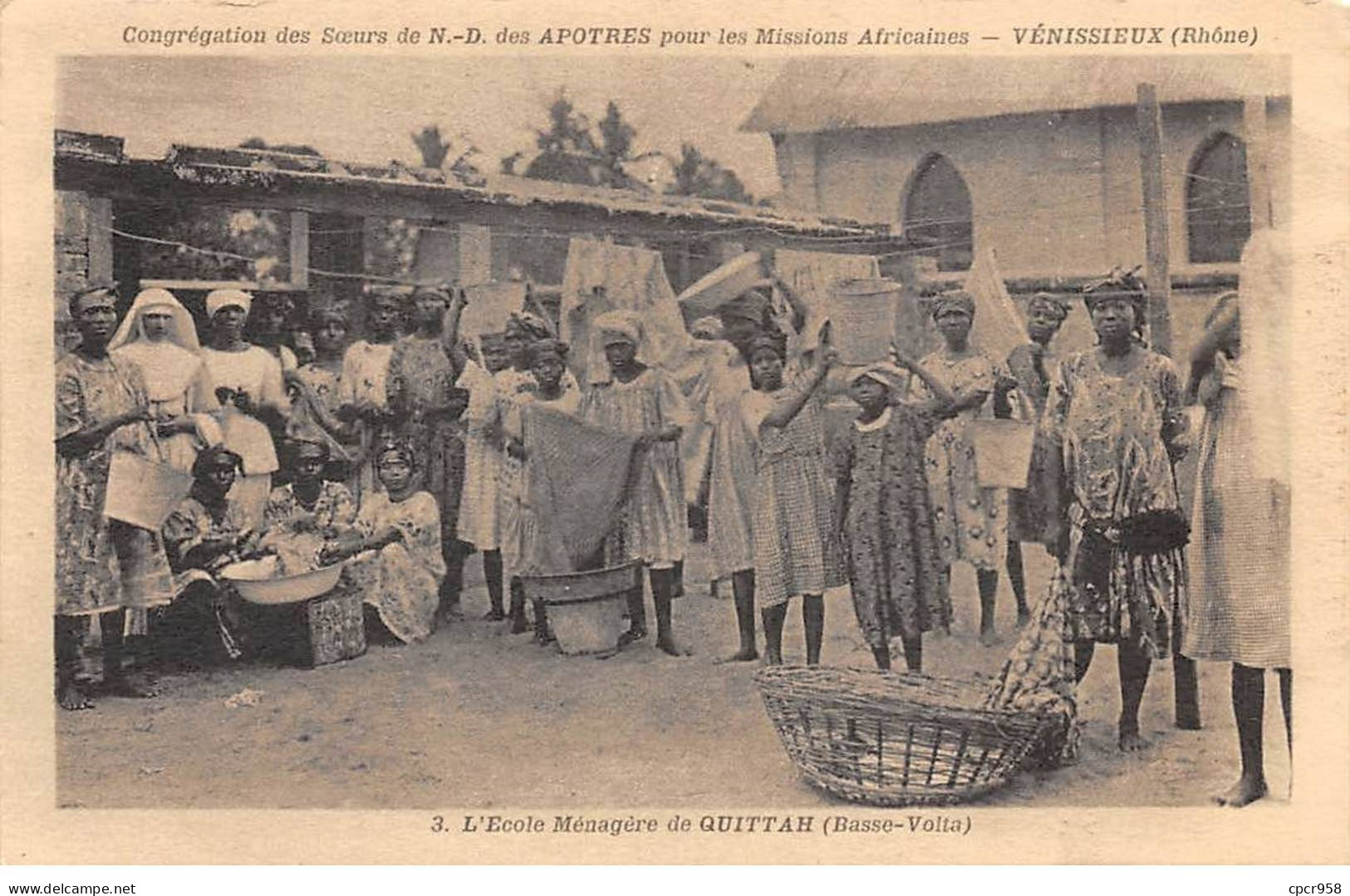 GABON - SAN64493 - L'Ecole Ménagère De Quittah - Basse Volta - Congrégation Des SOeurs De ND Des Apôtres - Gabun