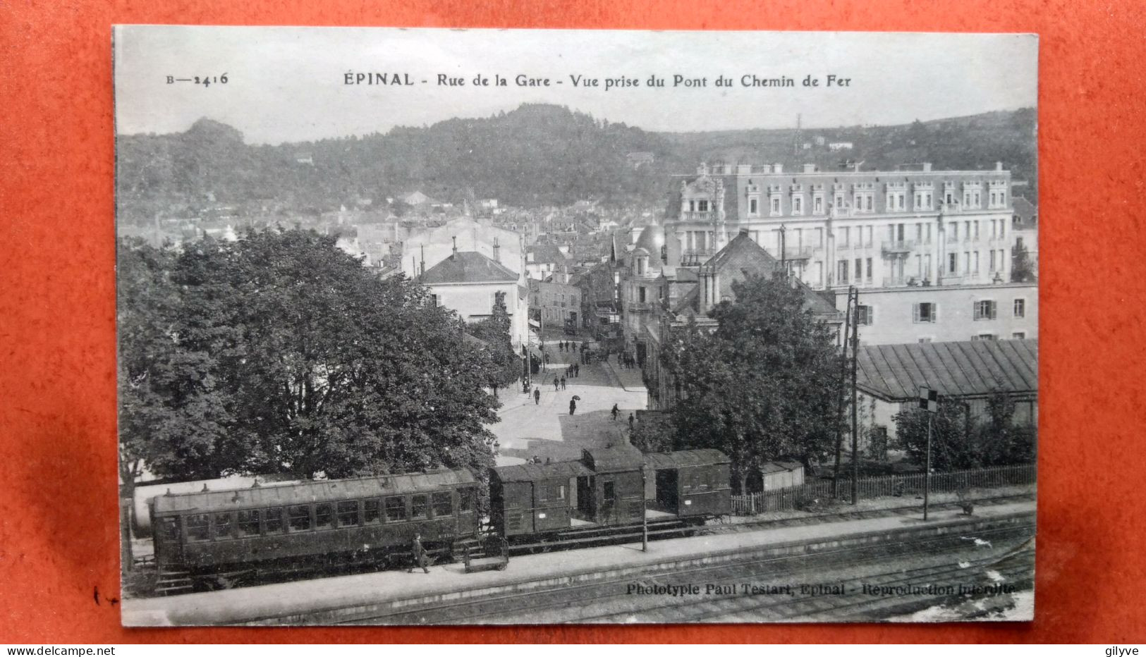 CPA (88)  Epinal. Rue De La Gare. Train. (8A.147) - Epinal