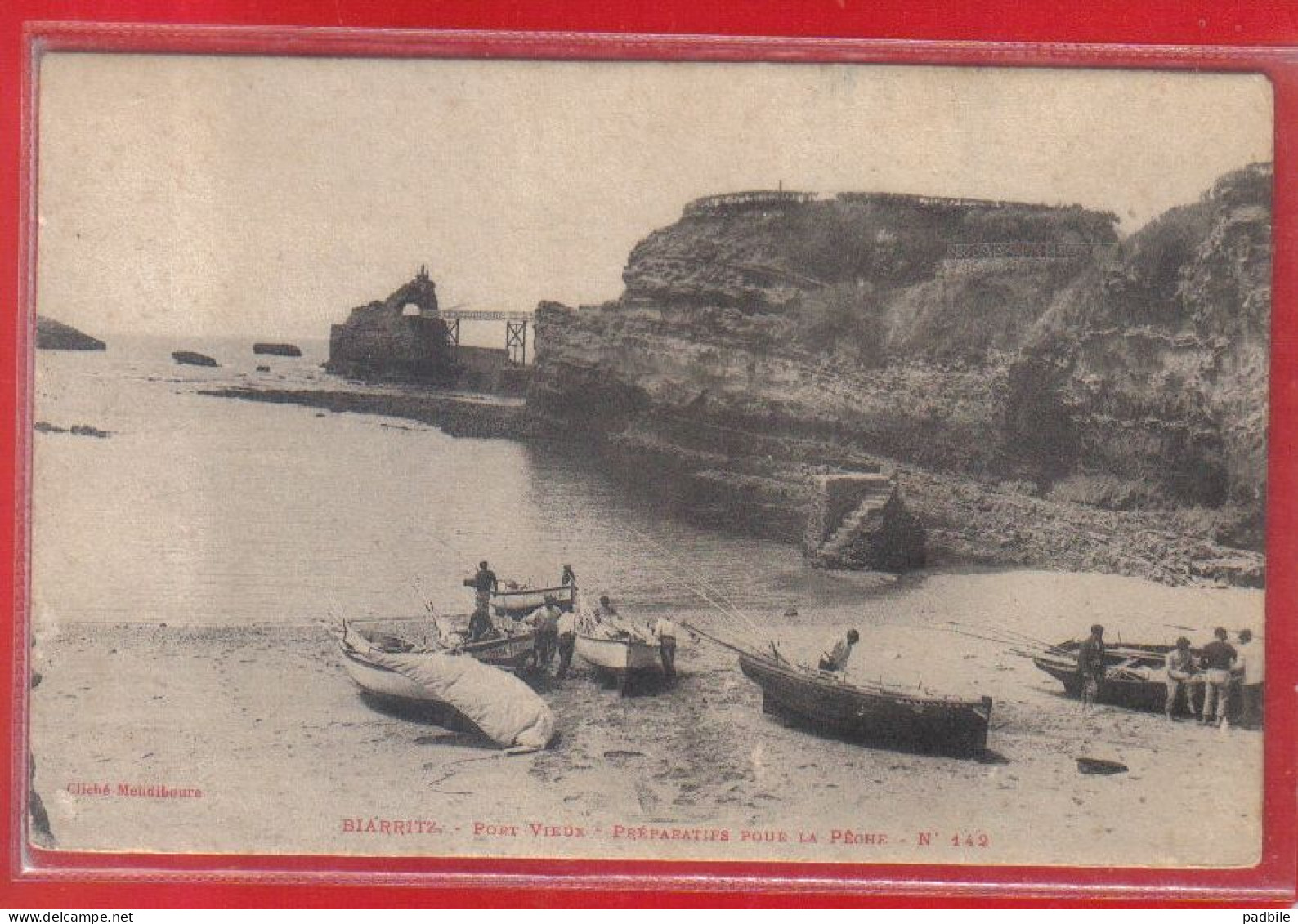 Carte Postale 64. Biarritz Port Vieux  Préparatifs  Pour La Pêche  Très Beau Plan - Biarritz