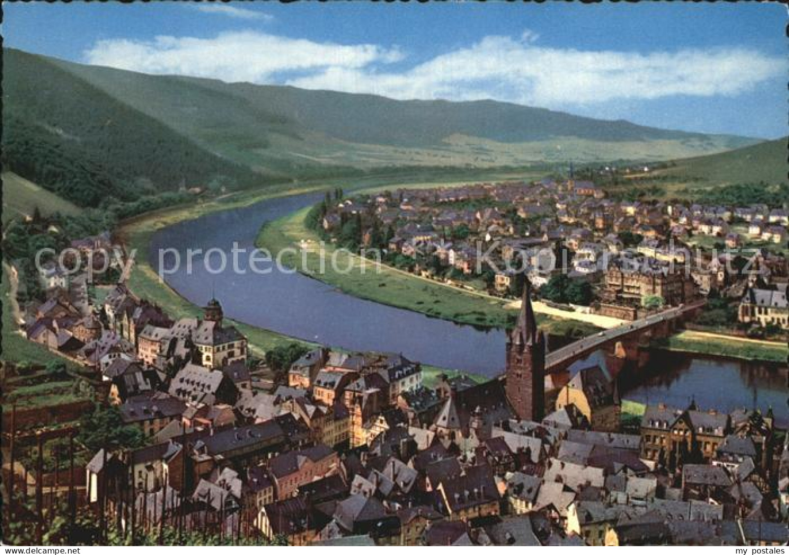 72508487 Bernkastel-Kues Panorama Blick Ueber Die Mosel Bruecke Bernkastel-Kues - Bernkastel-Kues