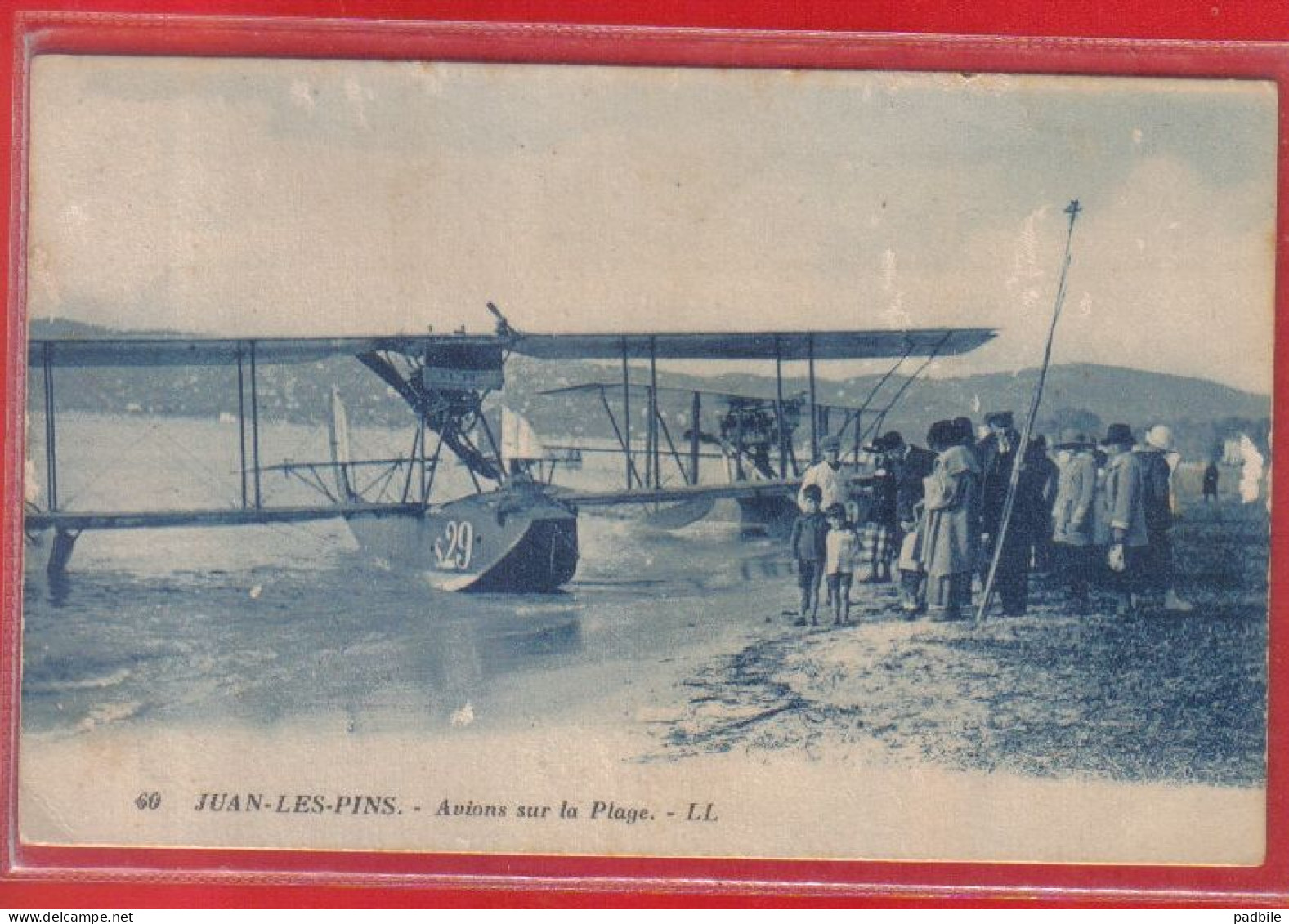 Carte Postale 06. Juans-les-pins Hydravion Sur La Plage  Très Beau Plan - Juan-les-Pins