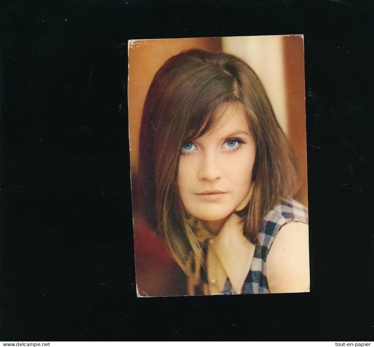 CPSM  Une Anglaise Chante Un Français SANDIE SHAW 1967 - Music And Musicians