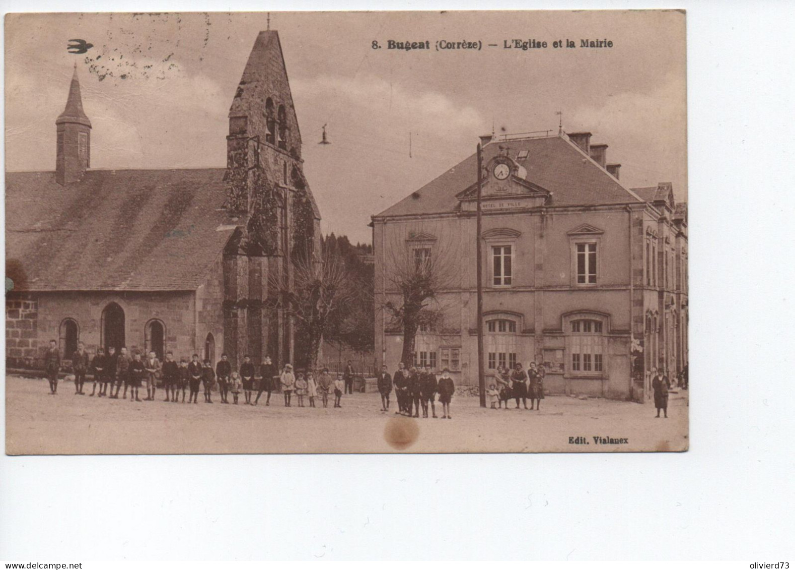 Cpa - 19 - Bugeat - L'Eglise Et La Mairie -  A VOIR - Other & Unclassified