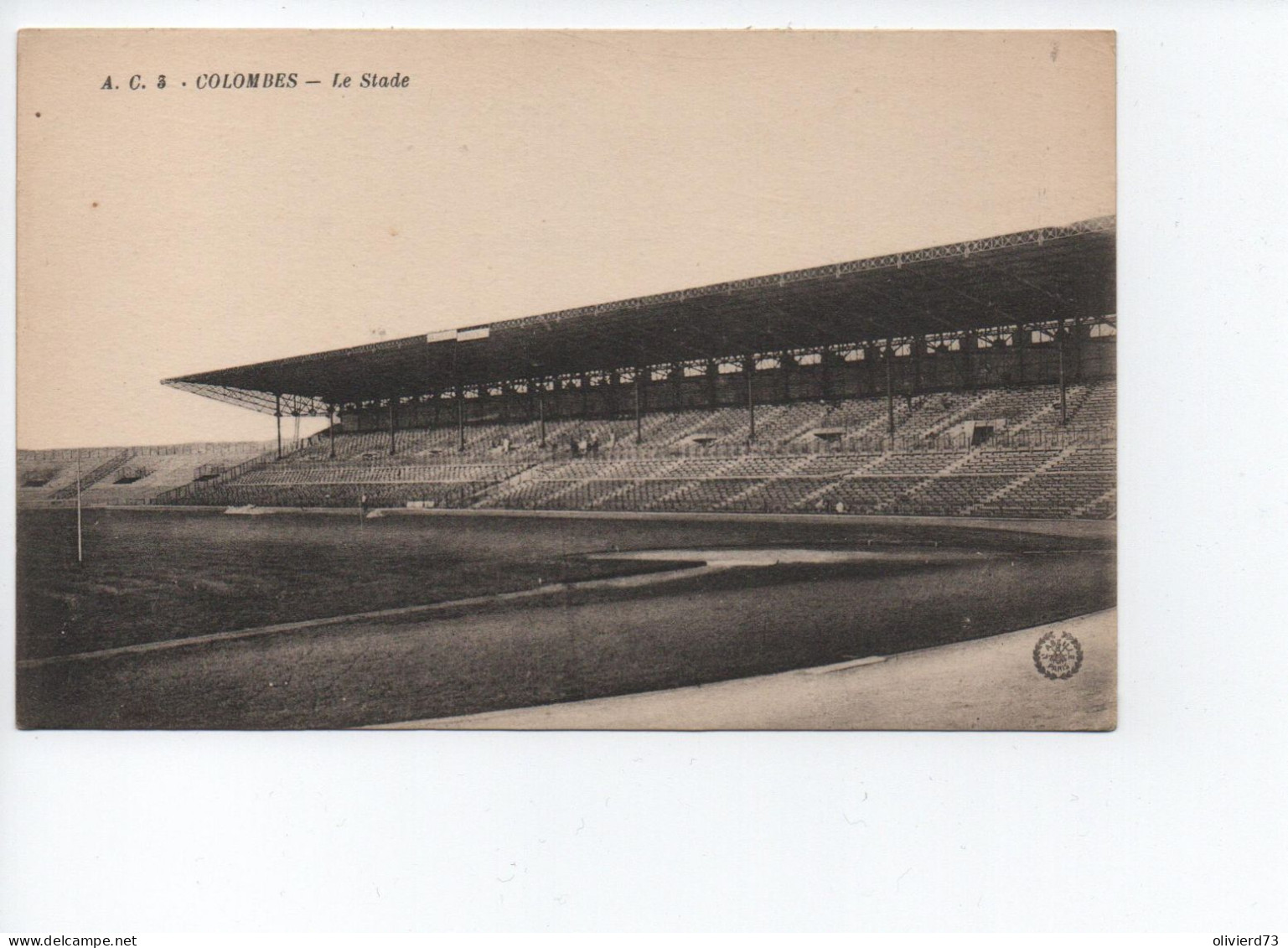 Cpa - 92 - Colombes - Le Stade -  A VOIR - Colombes